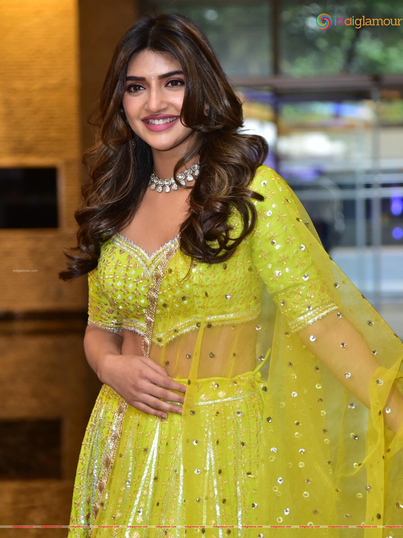 Sreeleela Actress hd photo