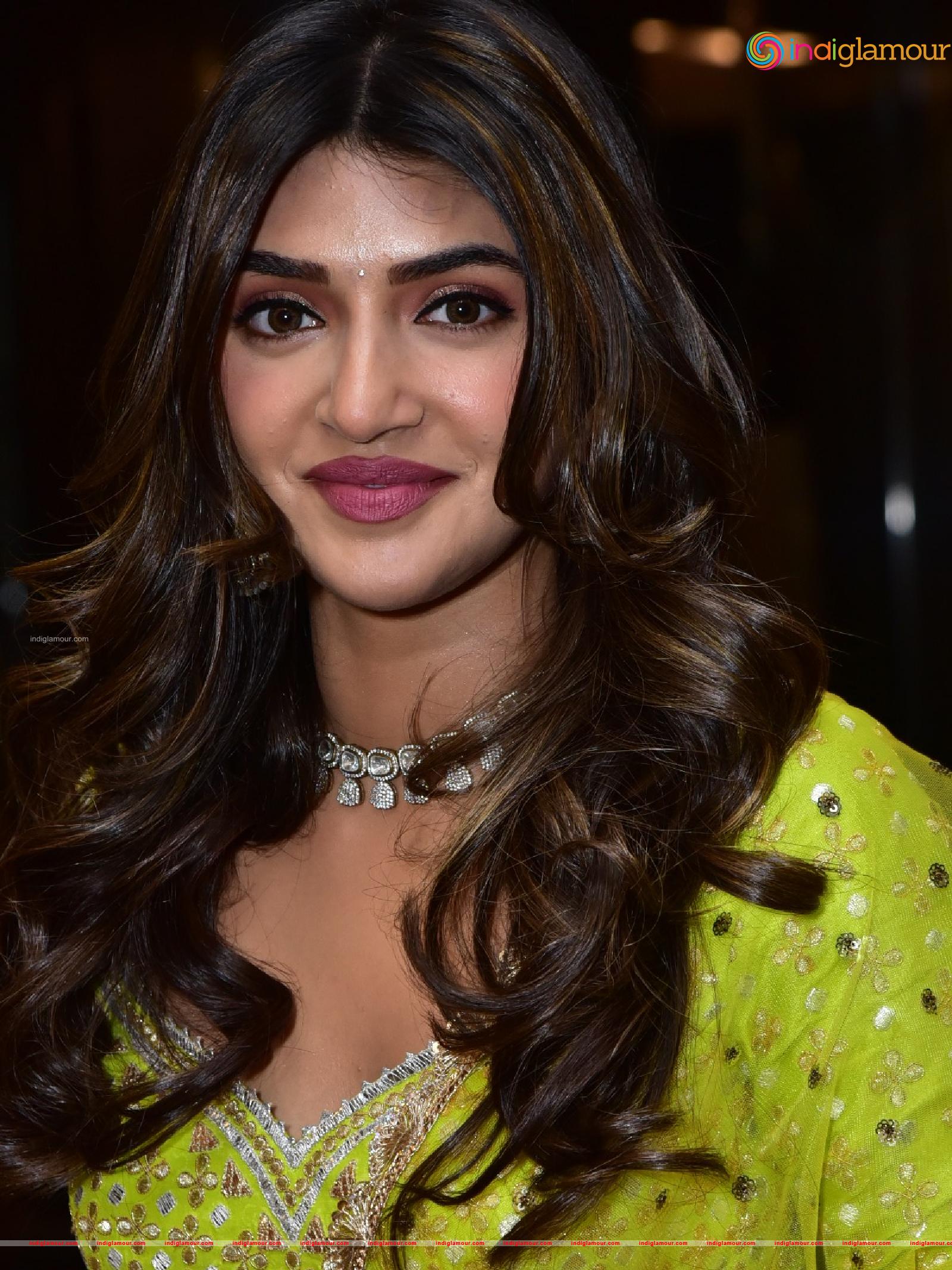 Sreeleela Actress hd photo