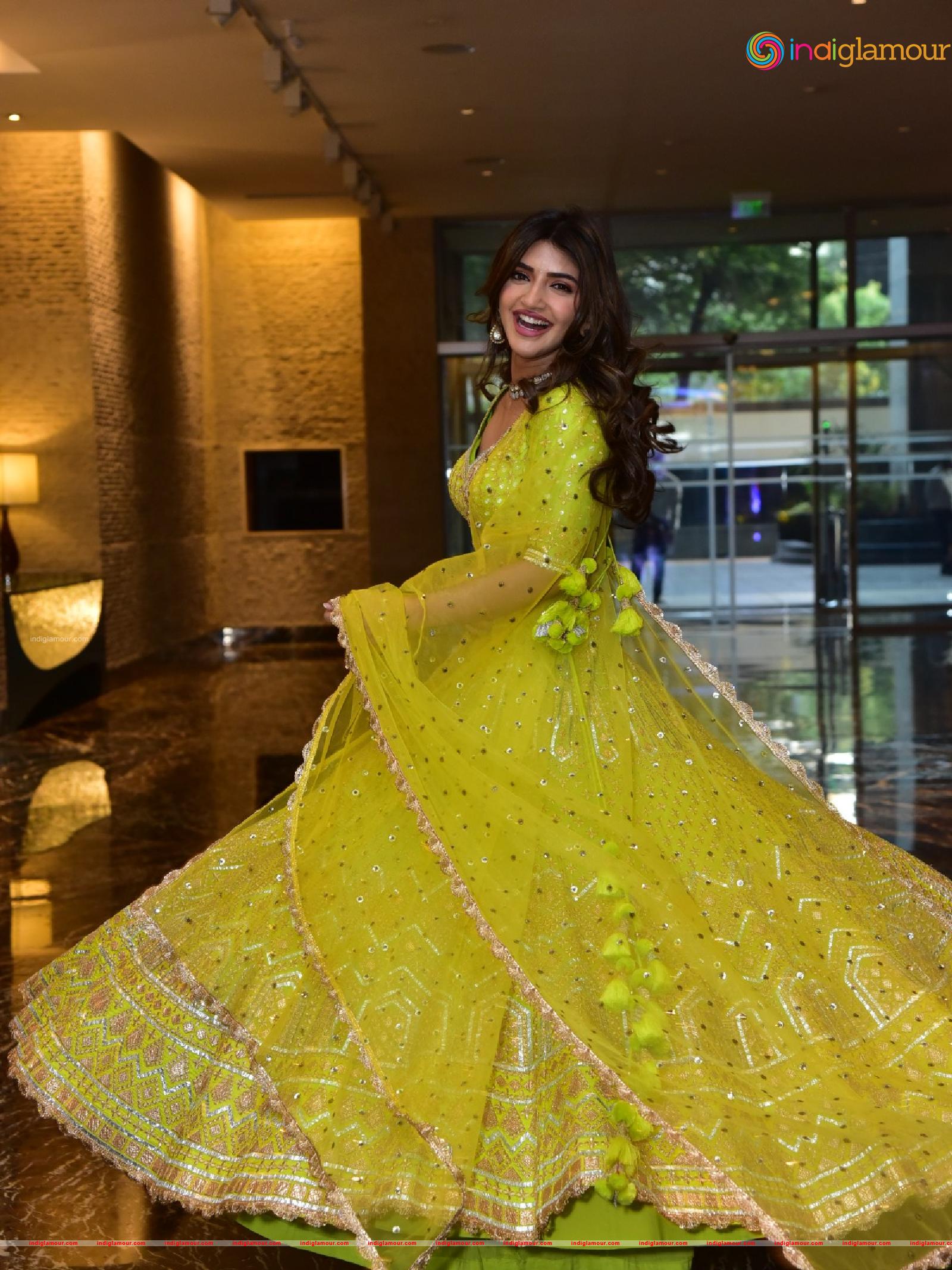 Sreeleela Actress hd photo