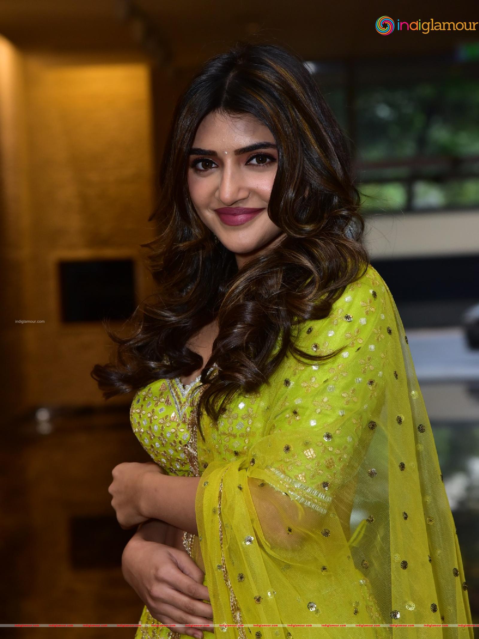Sreeleela Actress hd photo