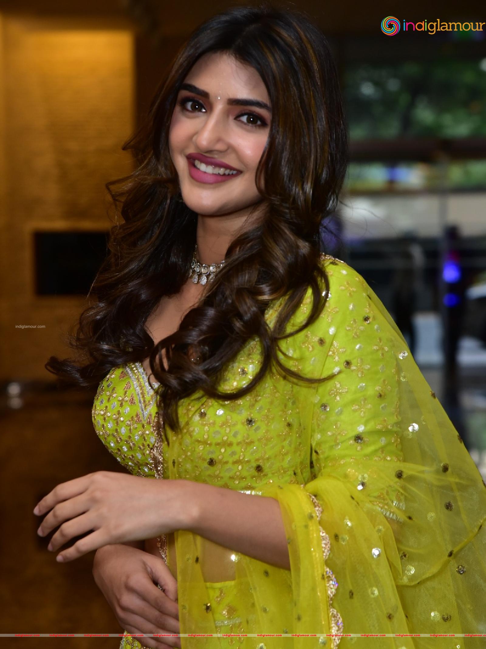 Sreeleela Actress hd photo