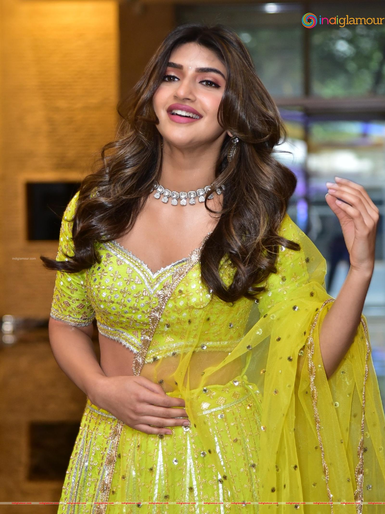 Sreeleela Actress hd photo