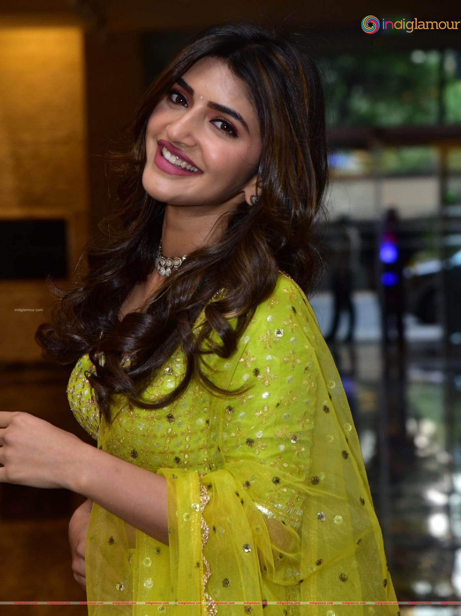 Sreeleela Actress hd photo