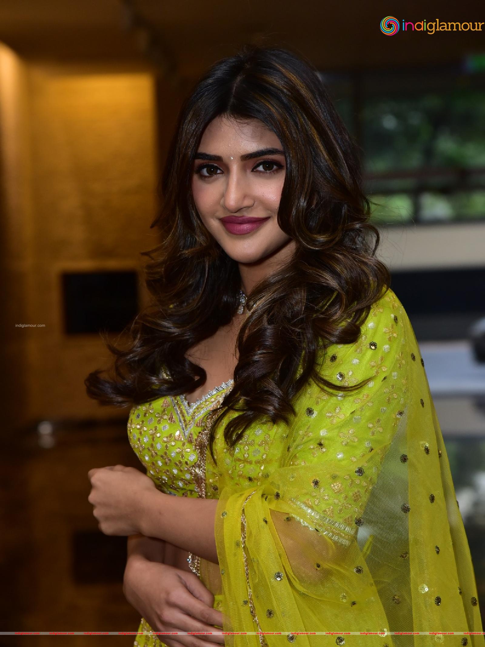 Sreeleela Actress hd photo