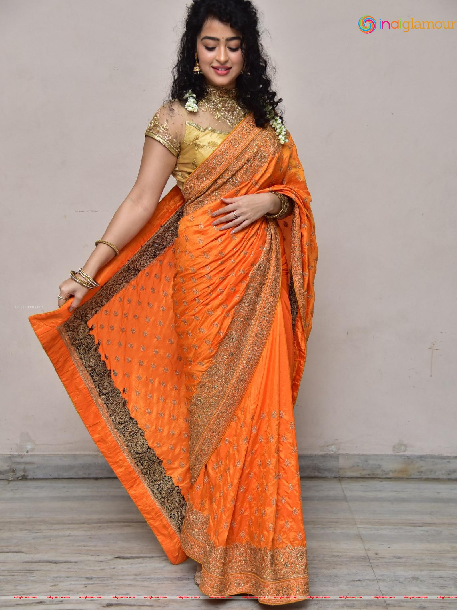Apsara Rani Actress hd photo