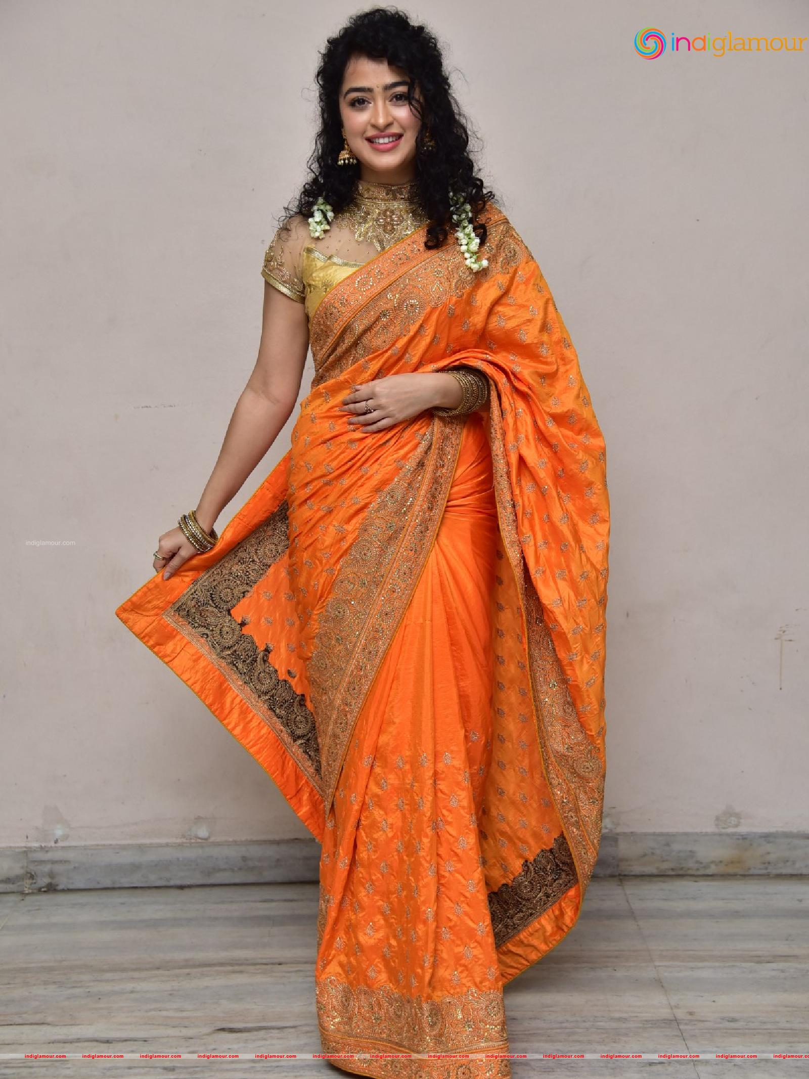 Apsara Rani Actress hd photo