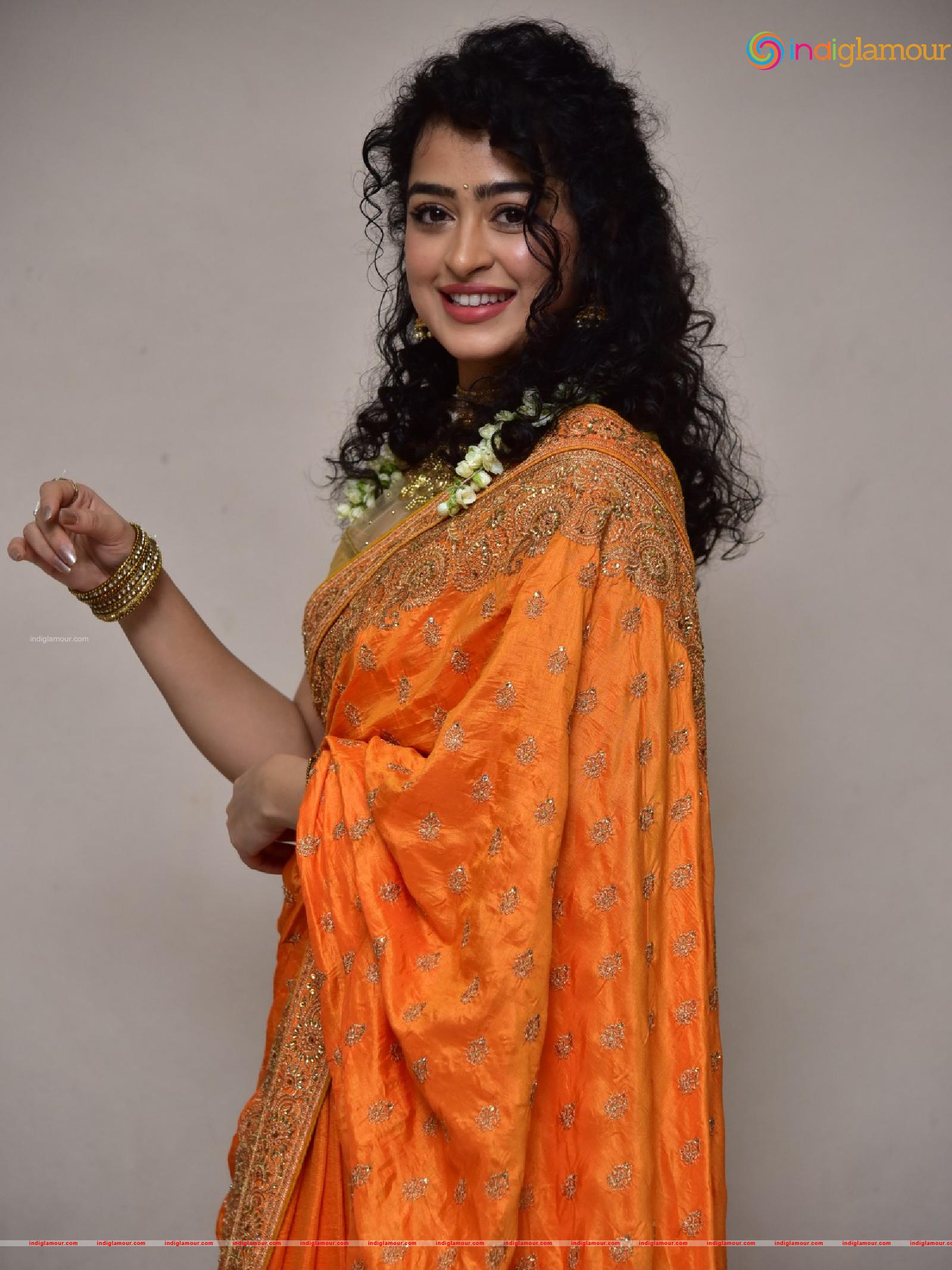 Apsara Rani Actress hd photo
