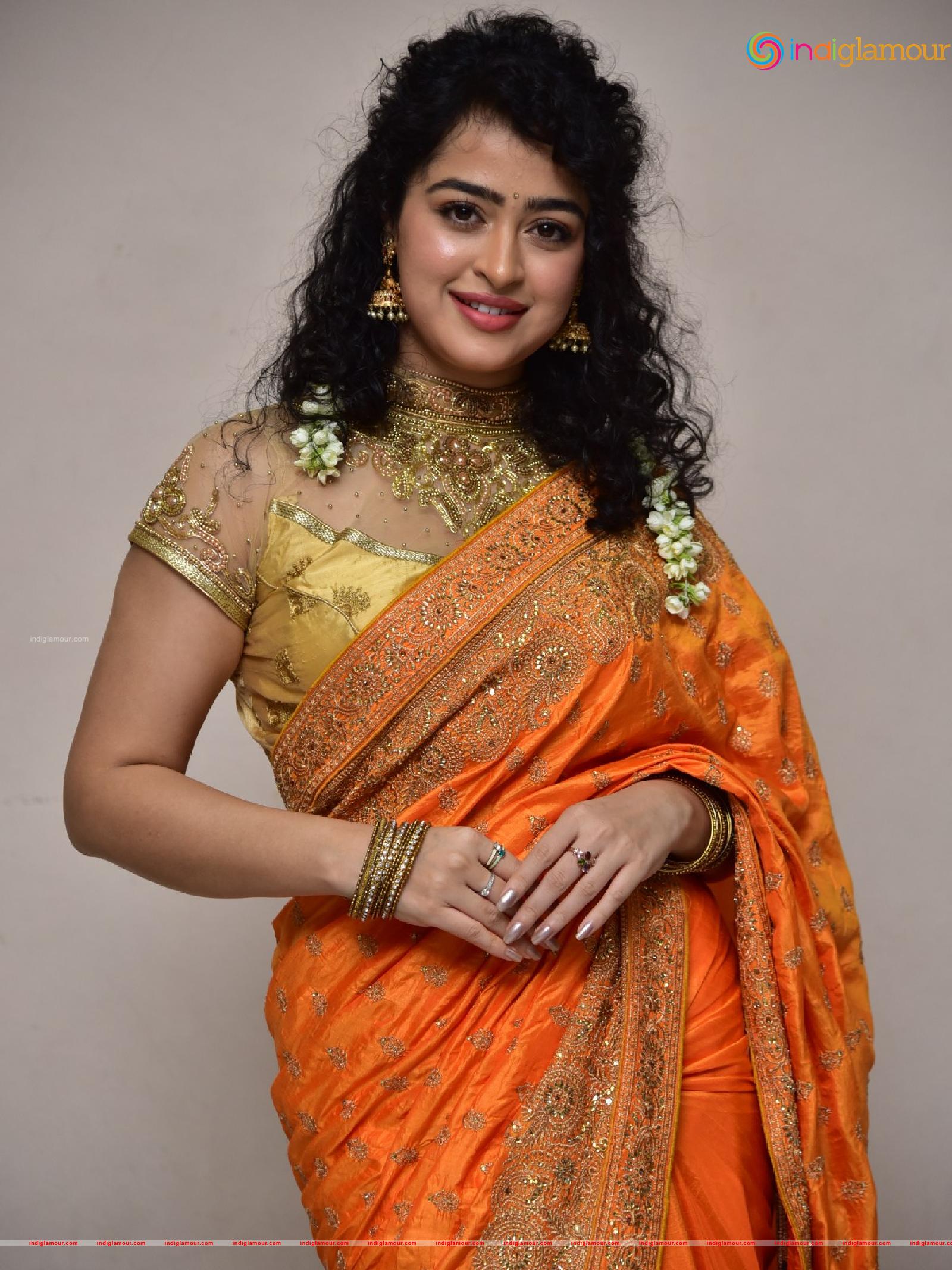 Apsara Rani Actress hd photo