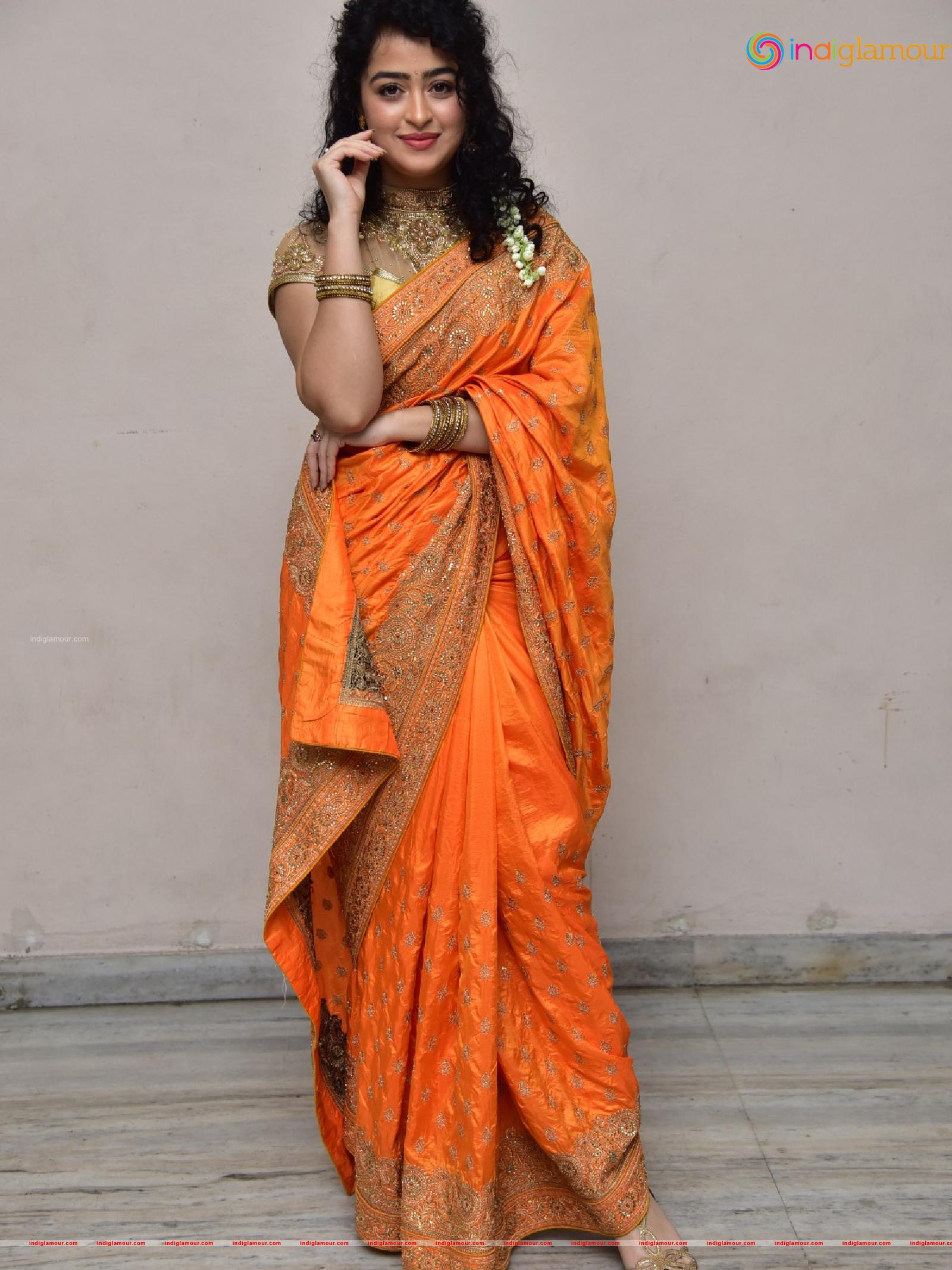 Apsara Rani Actress hd photo