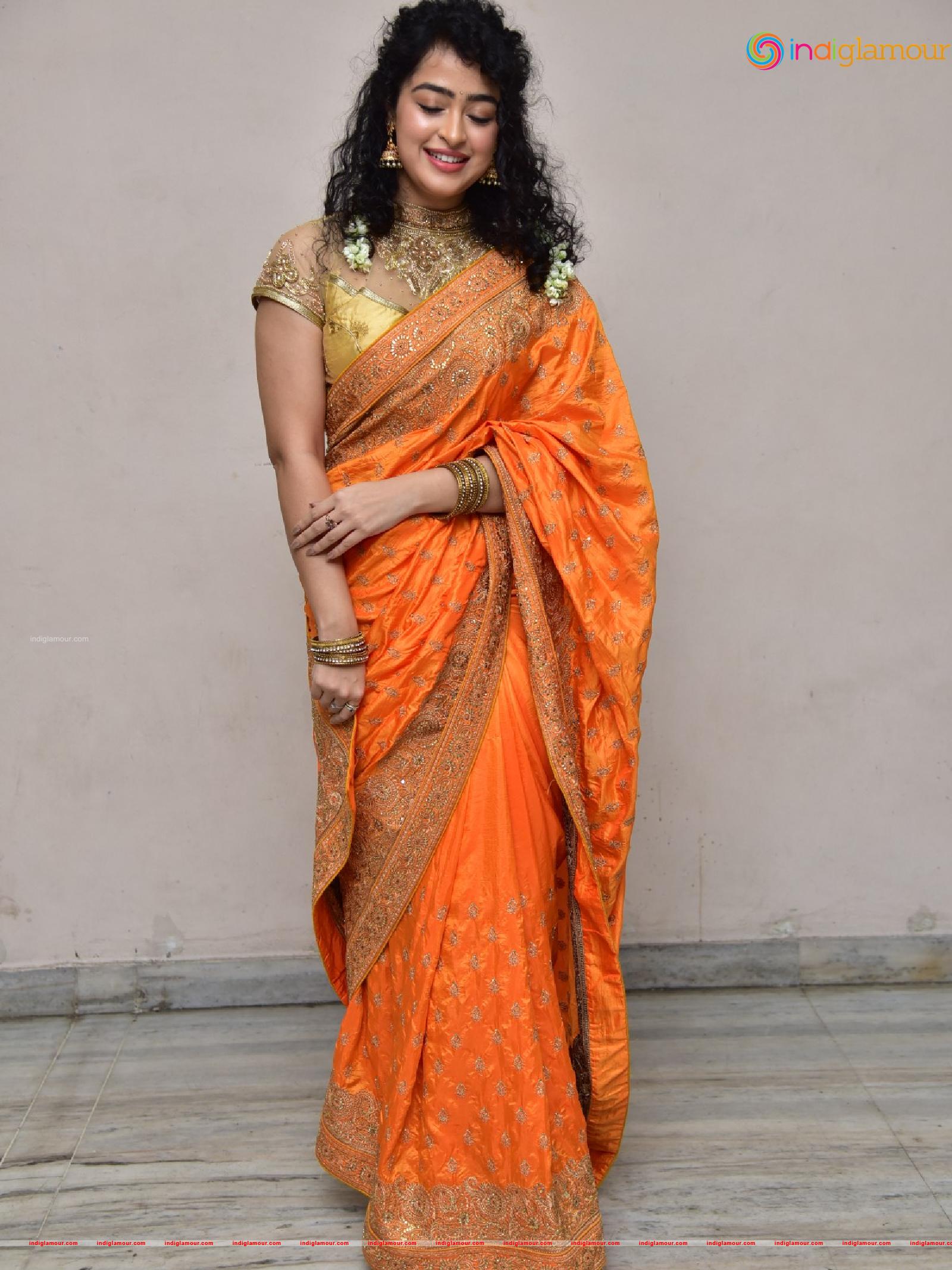 Apsara Rani Actress hd photo