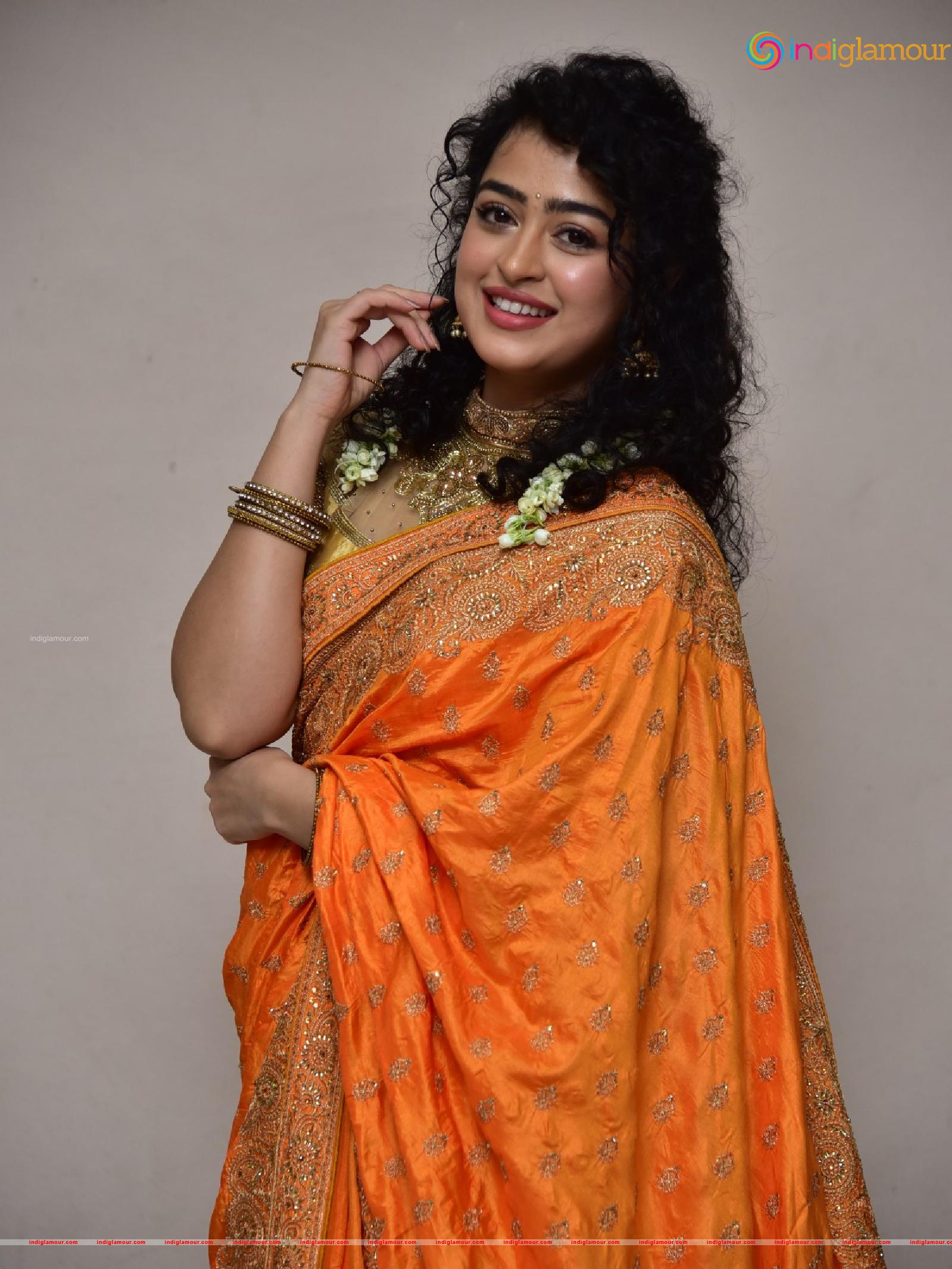 Apsara Rani Actress hd photo