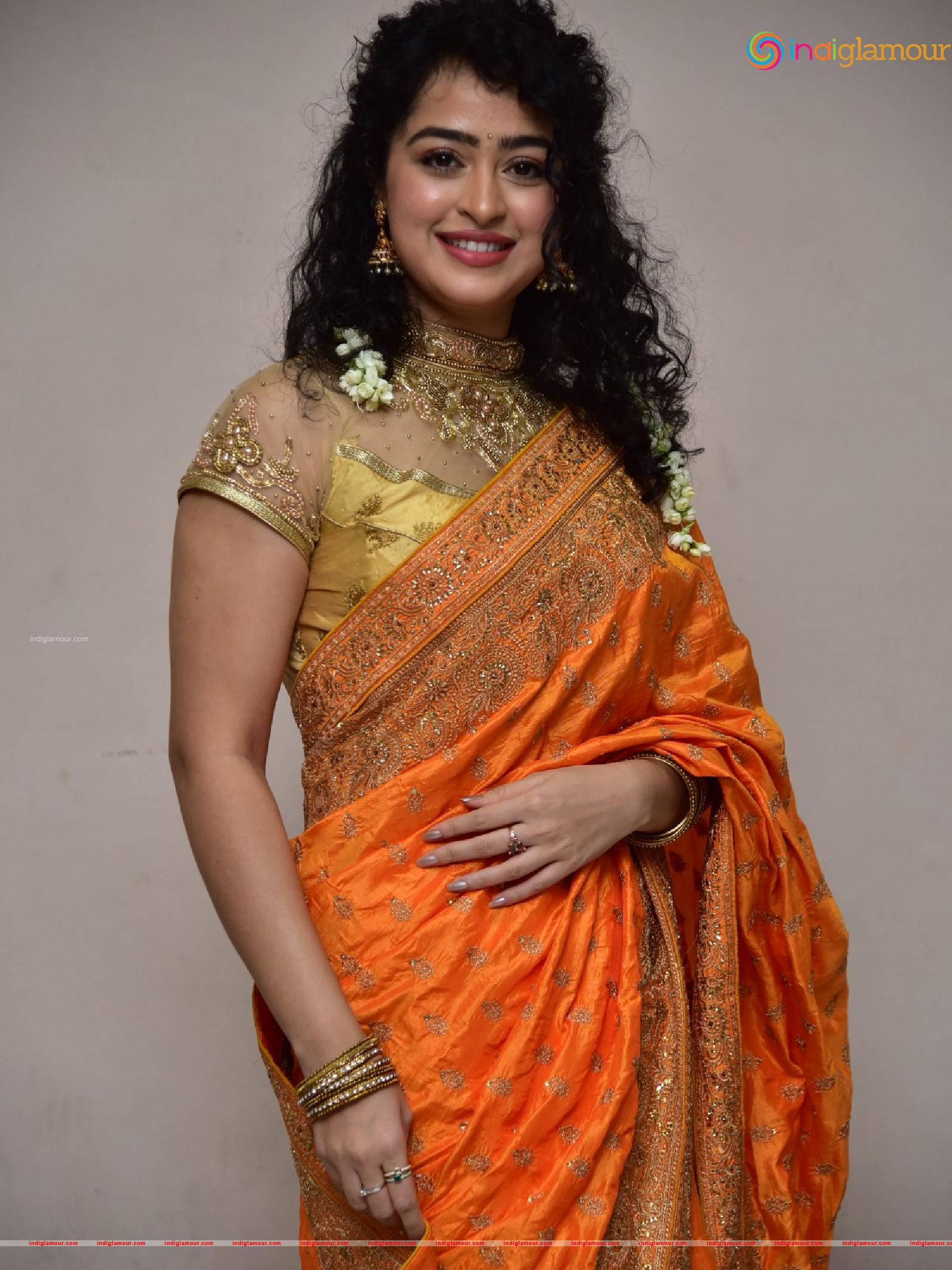 Apsara Rani Actress hd photo