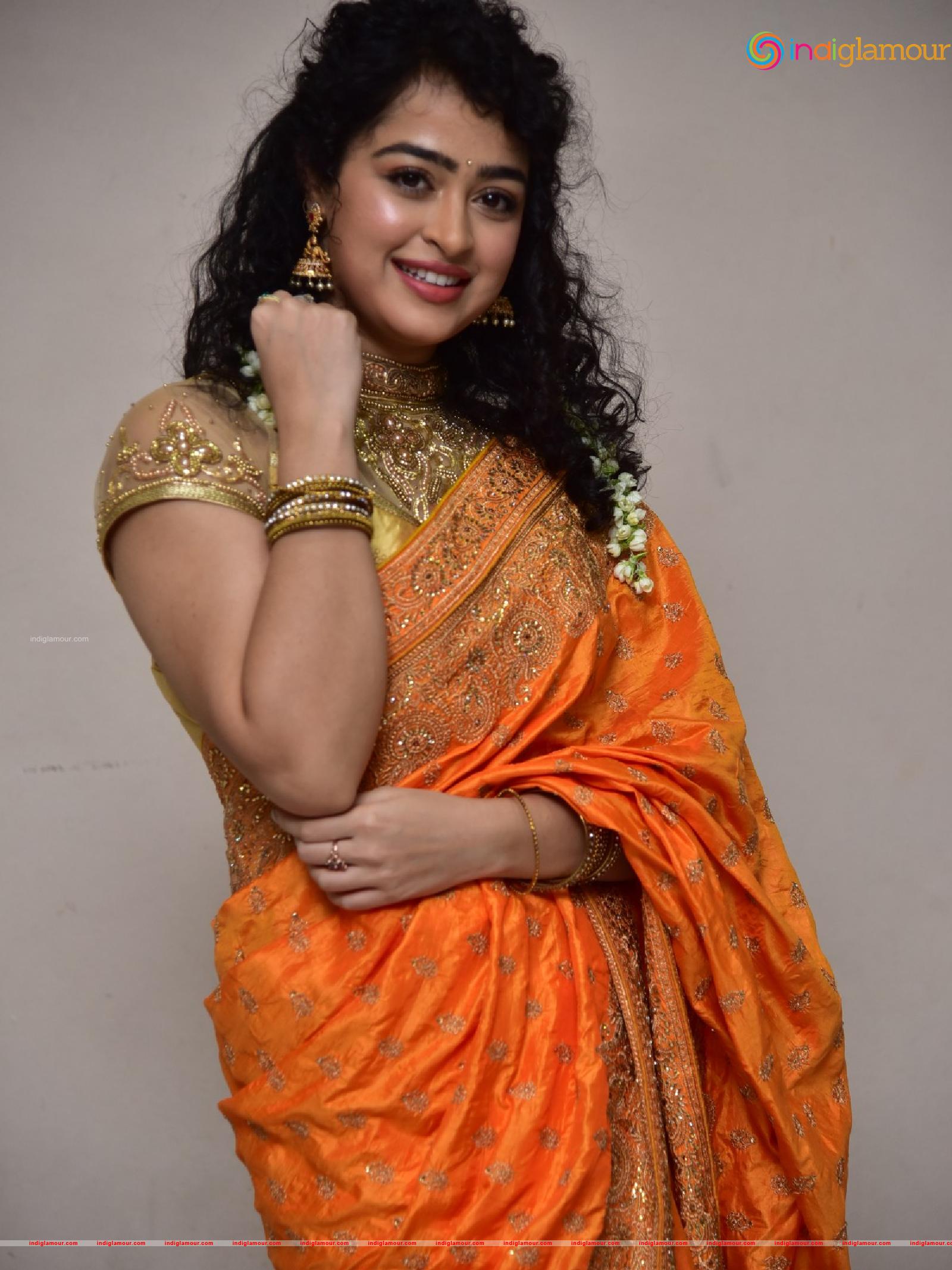 Apsara Rani Actress hd photo