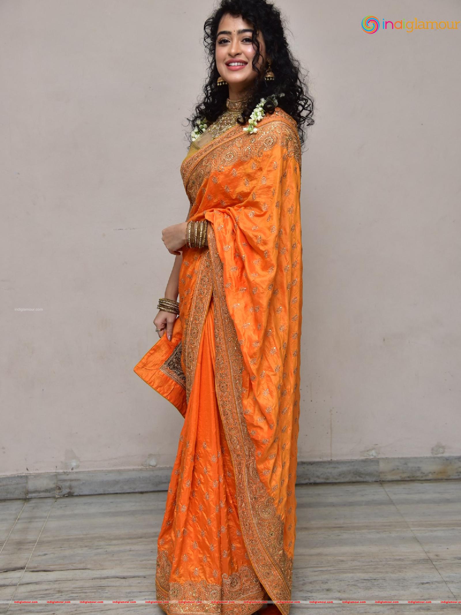 Apsara Rani Actress hd photo