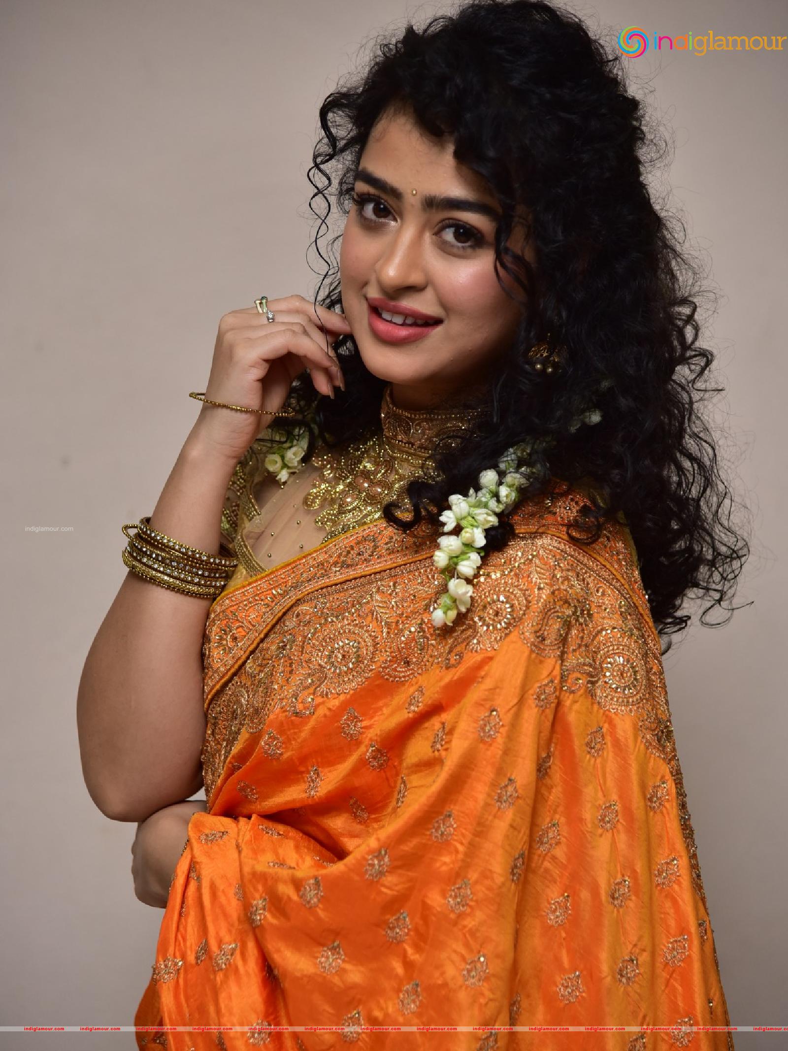 Apsara Rani Actress hd photo