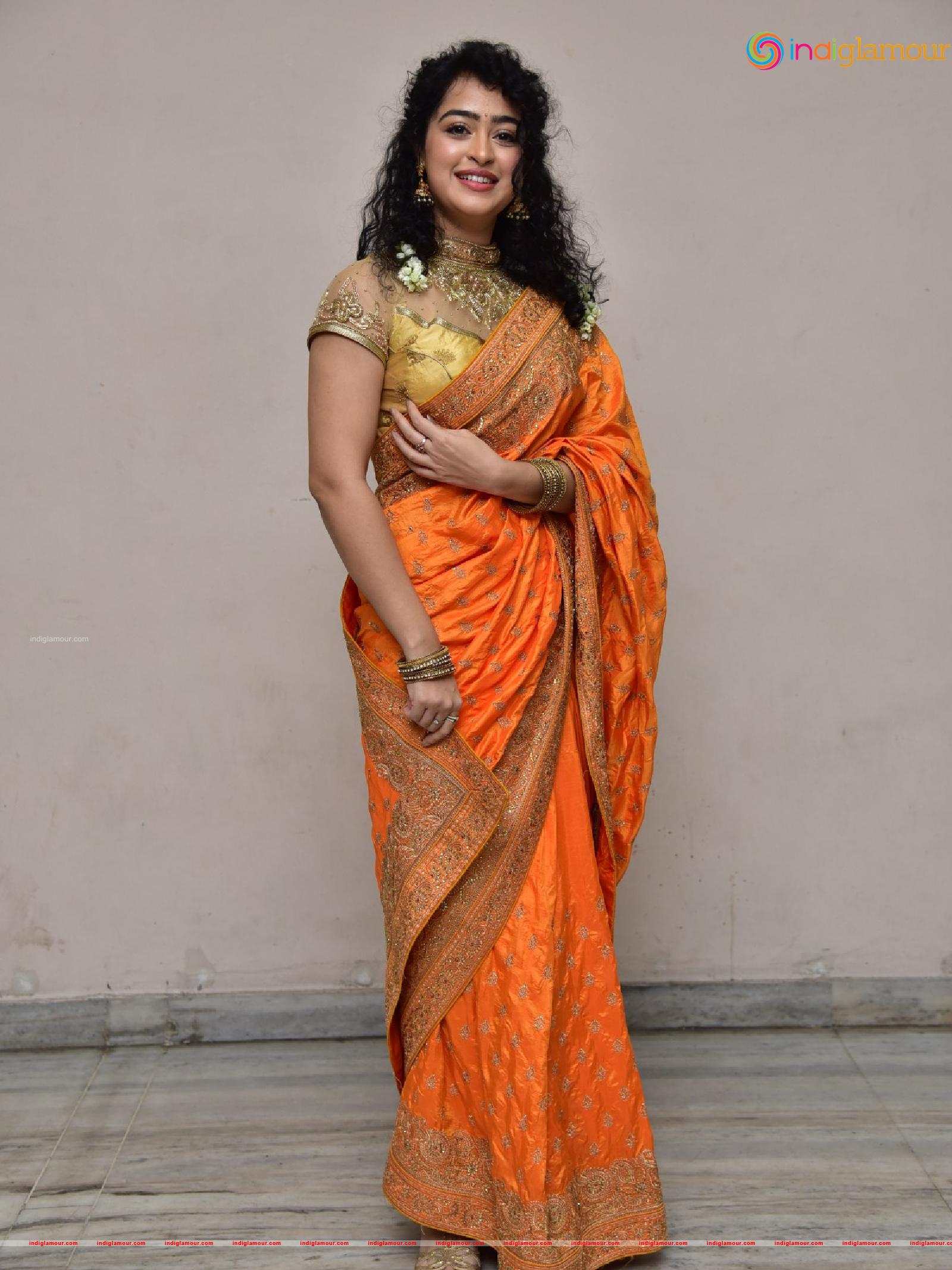 Apsara Rani Actress hd photo