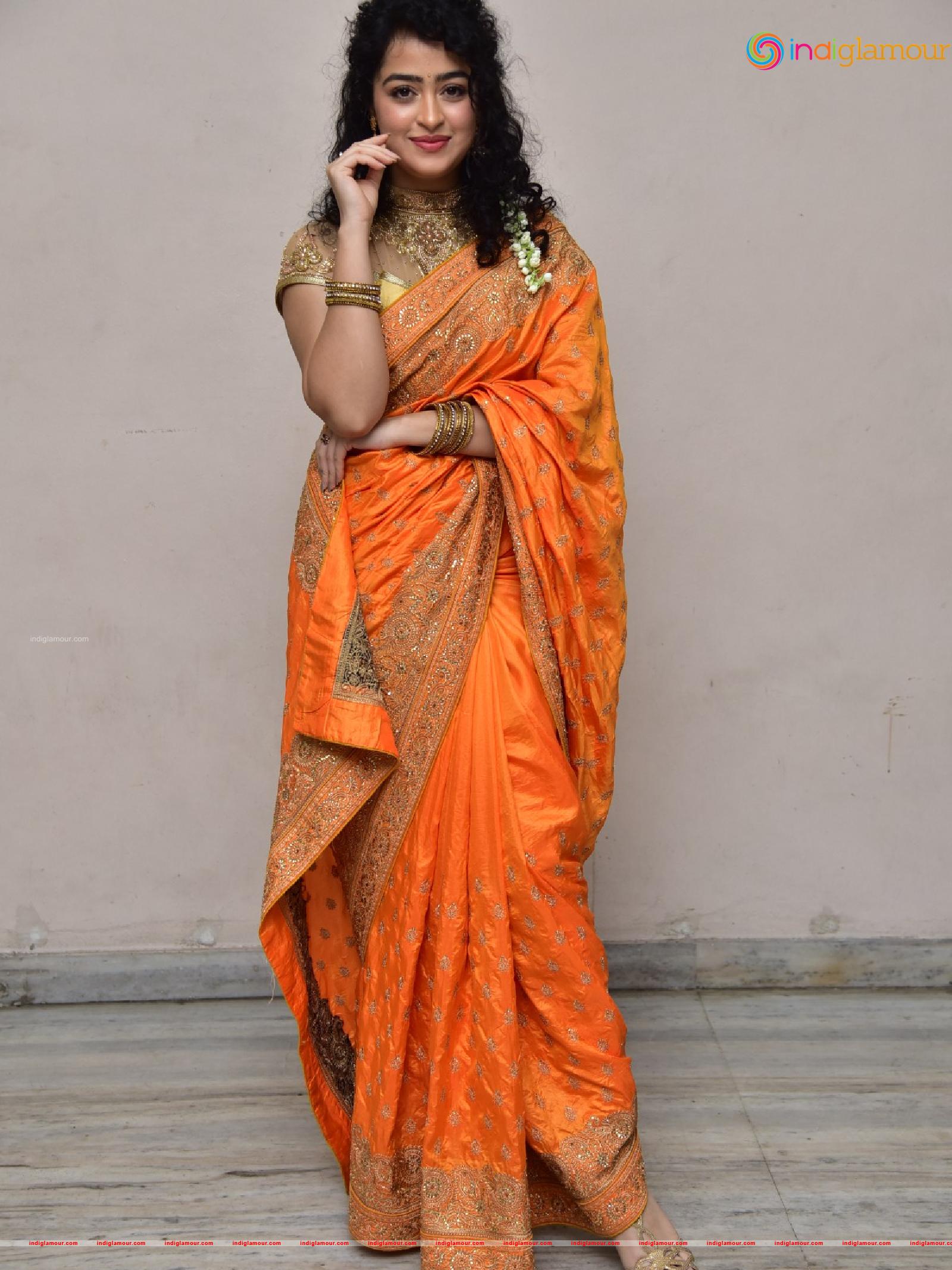 Apsara Rani Actress hd photo