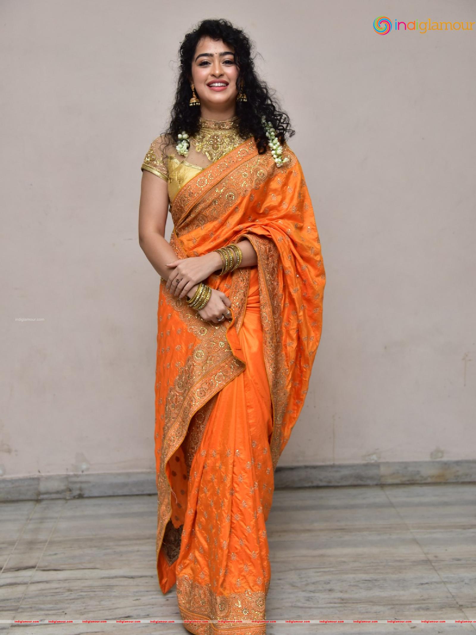 Apsara Rani Actress hd photo