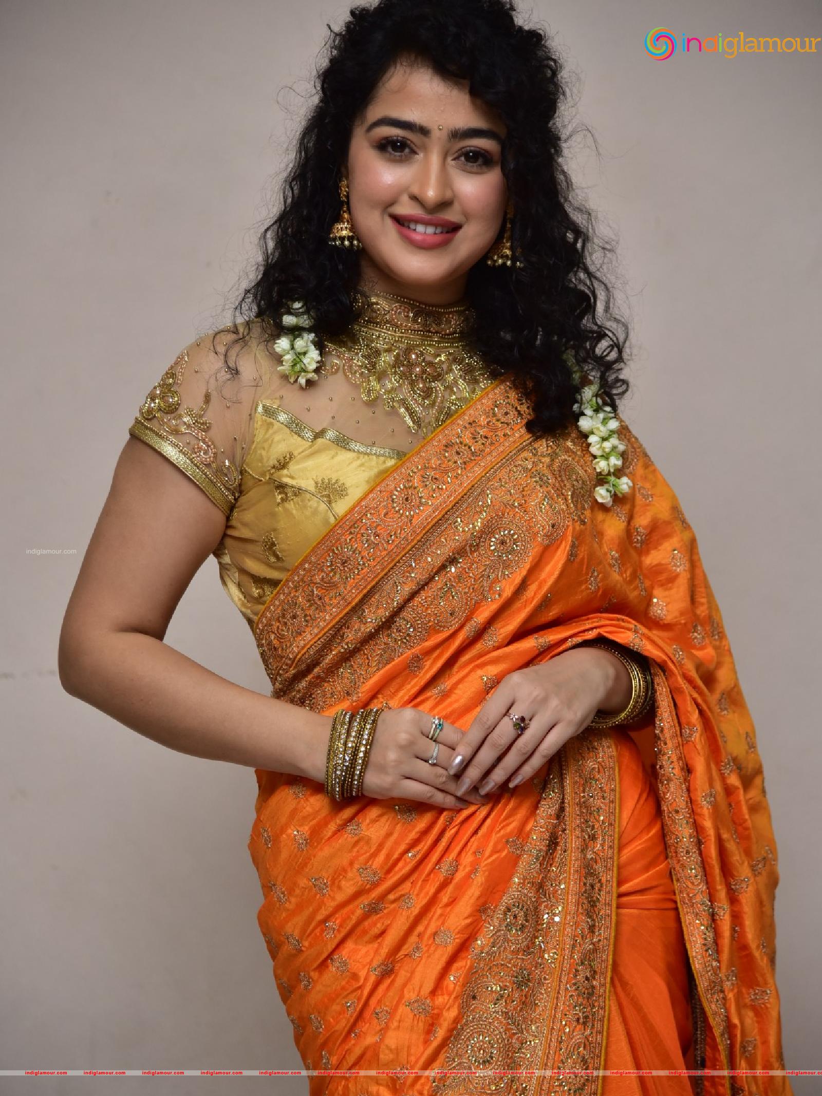 Apsara Rani Actress hd photo