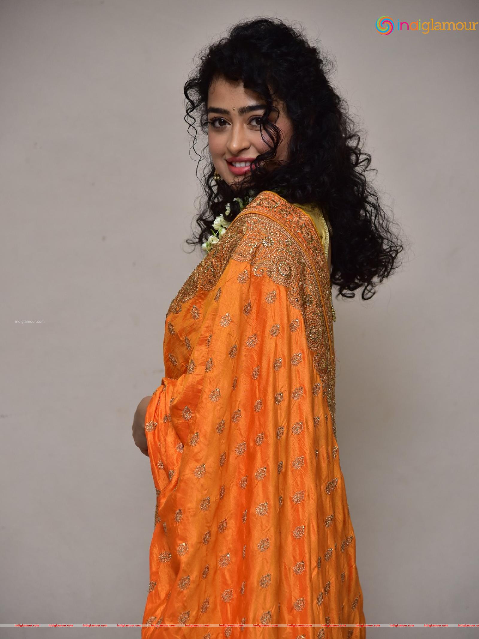 Apsara Rani Actress hd photo
