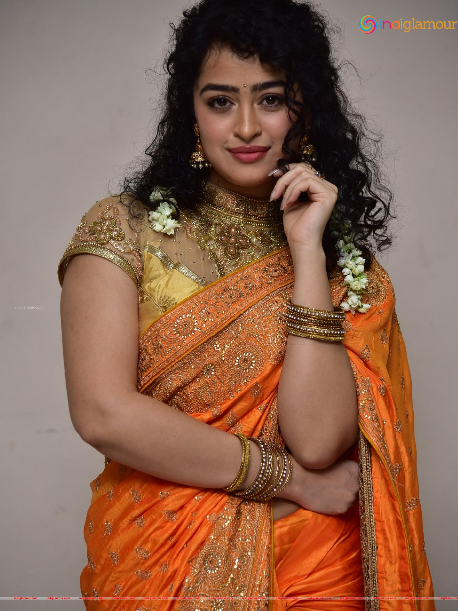 Apsara Rani Actress hd photo