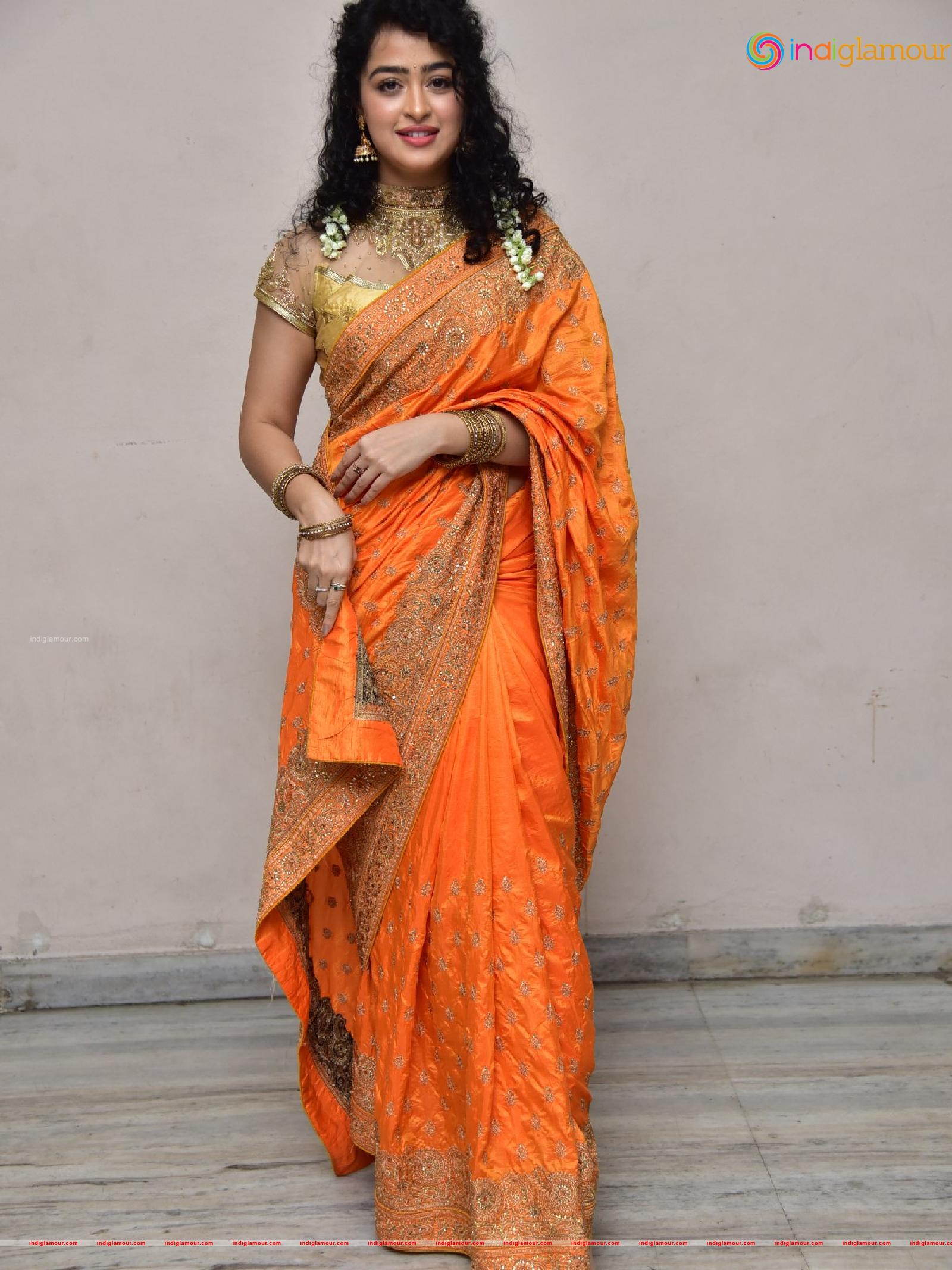 Apsara Rani Actress hd photo