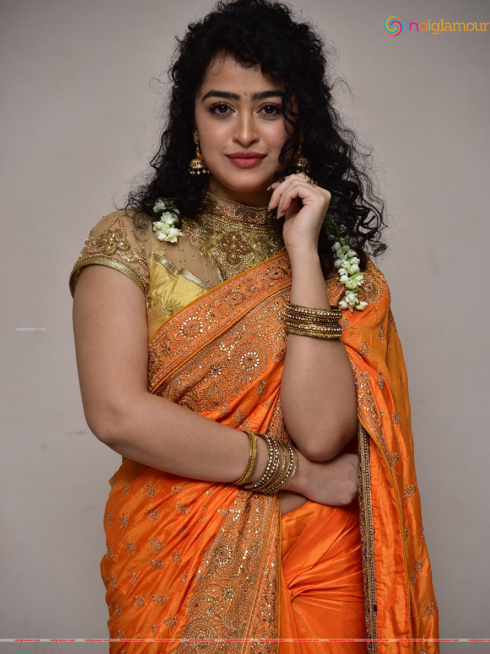 Apsara Rani Actress hd photo