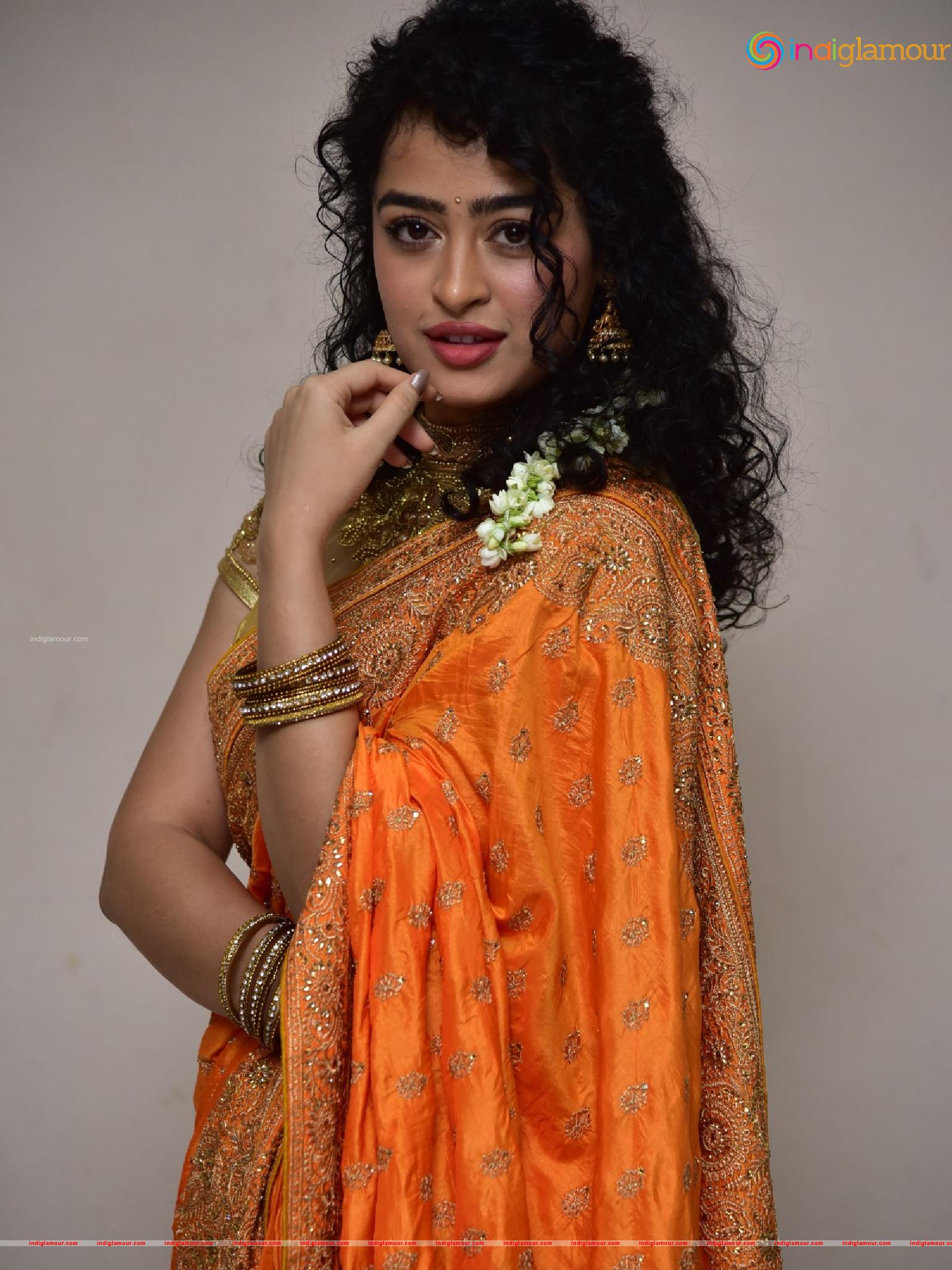 Apsara Rani Actress hd photo