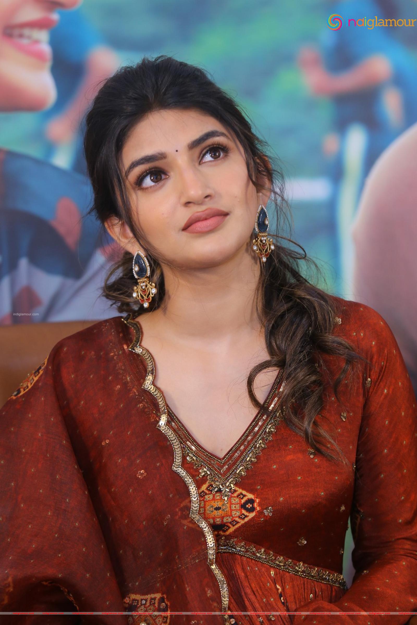 Sreeleela Actress hd photo