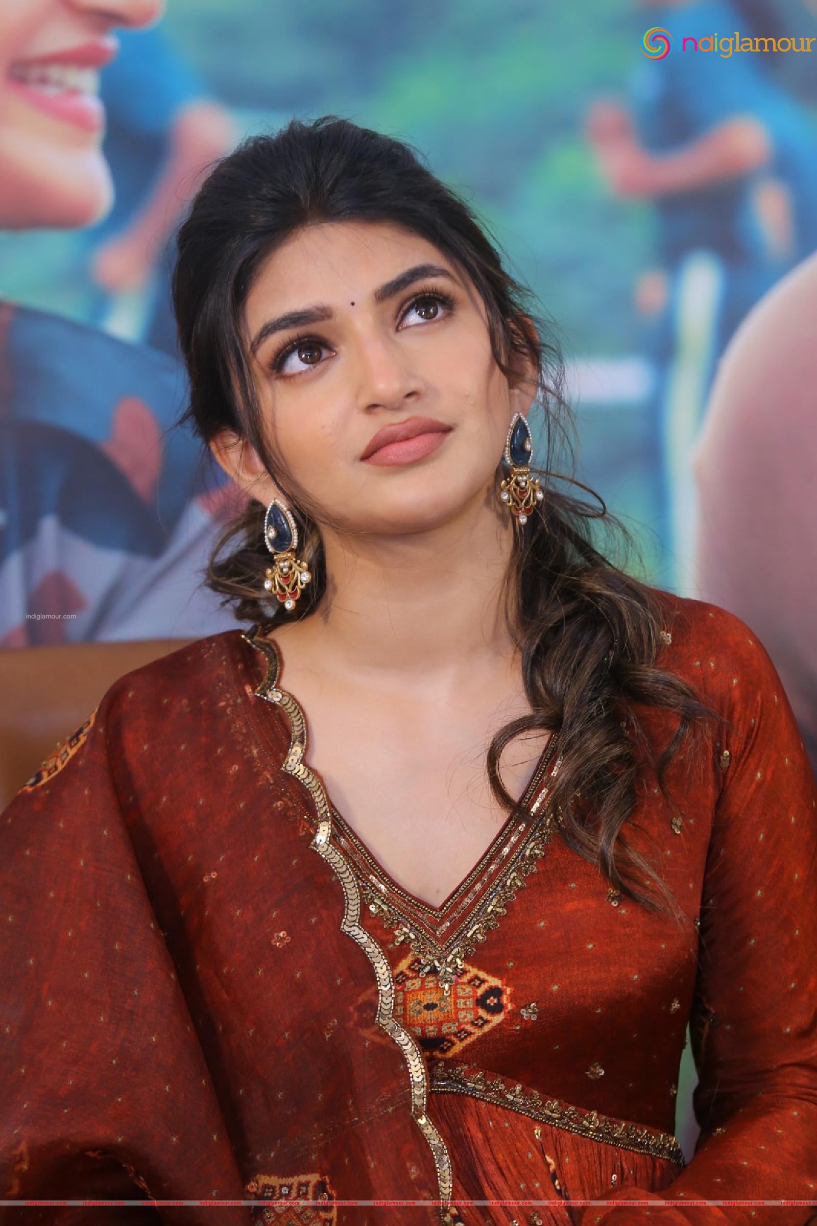 Sreeleela Actress hd photo