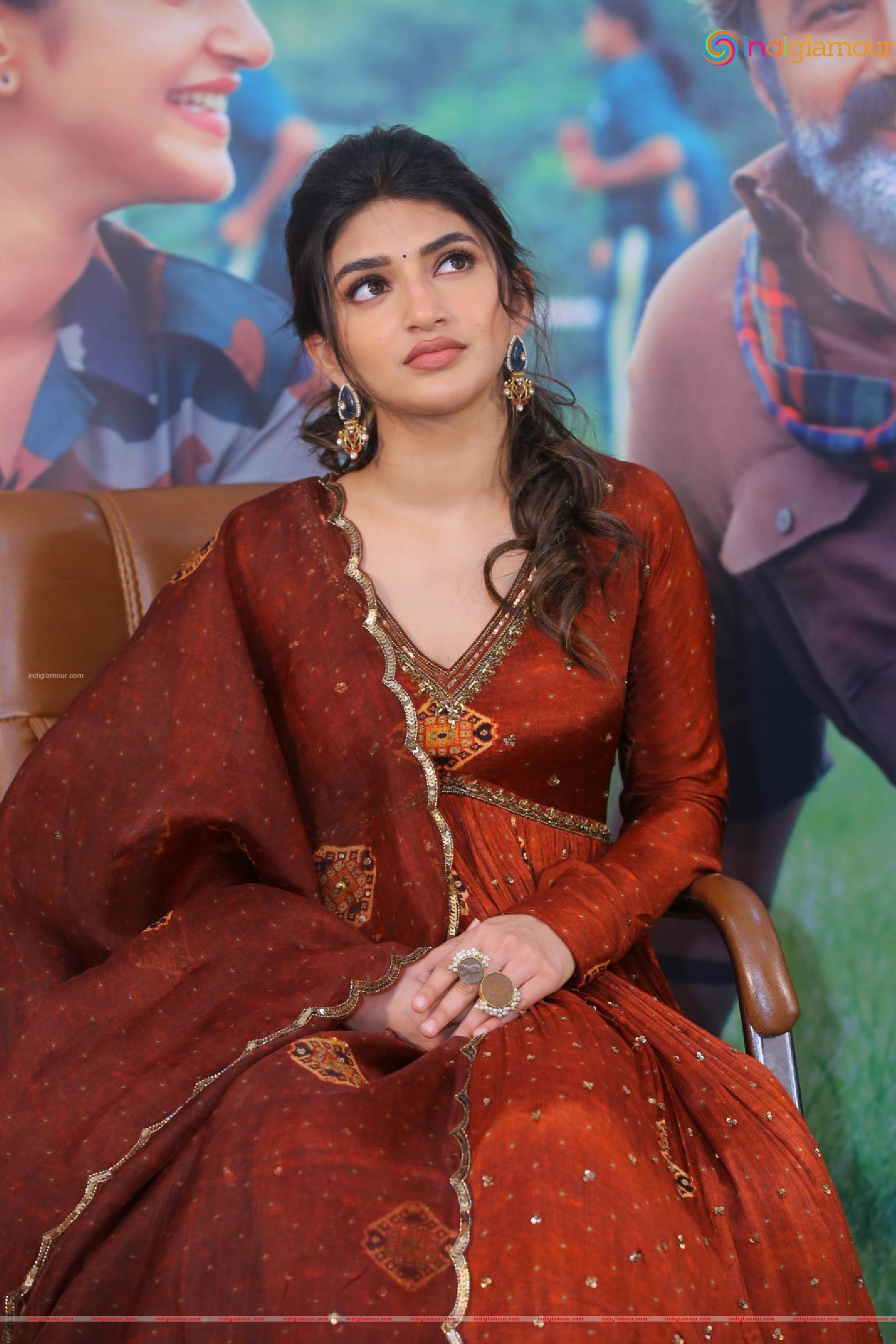 Sreeleela Actress hd photo