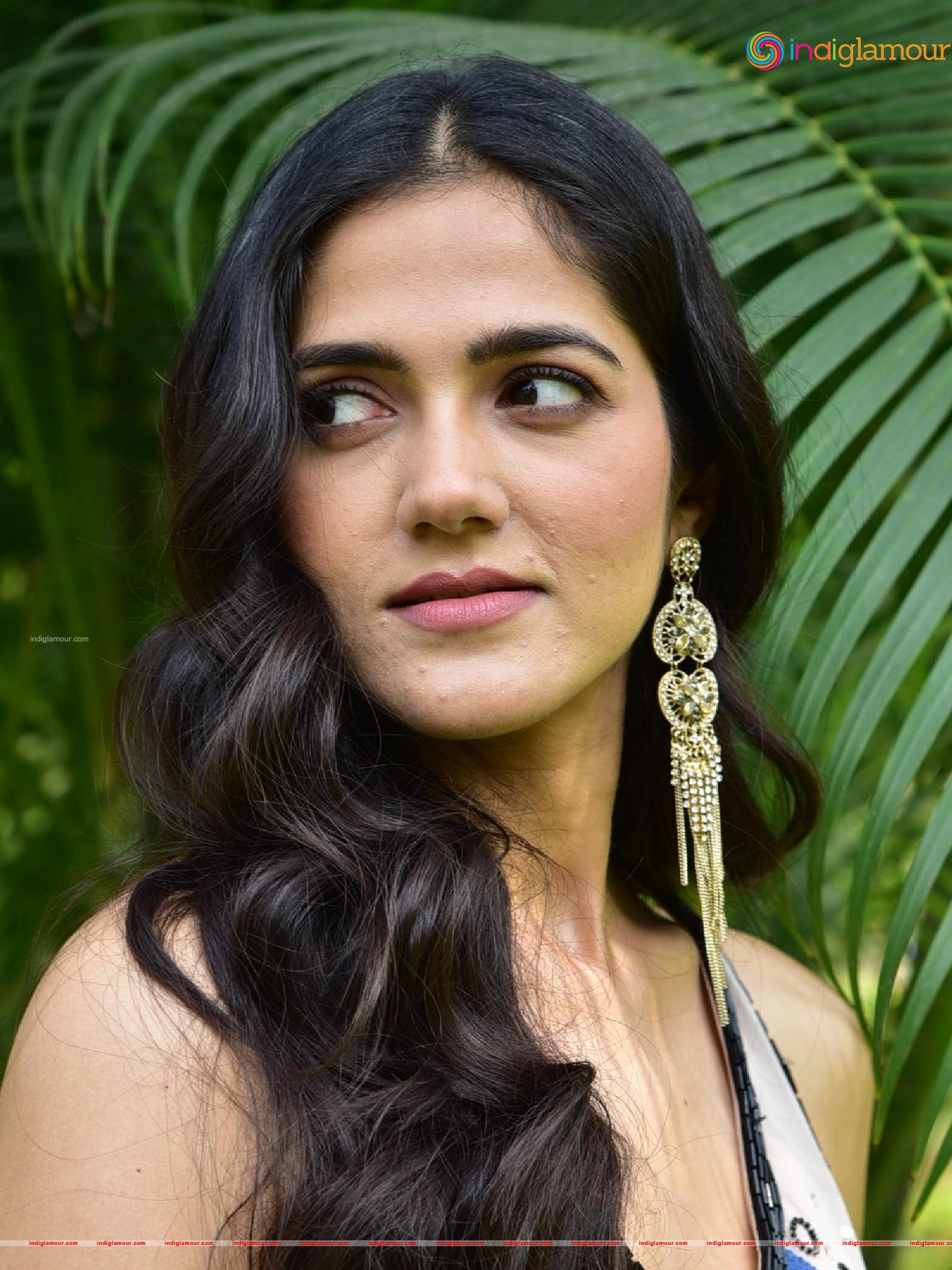 Simran Choudhary Actress hd photo