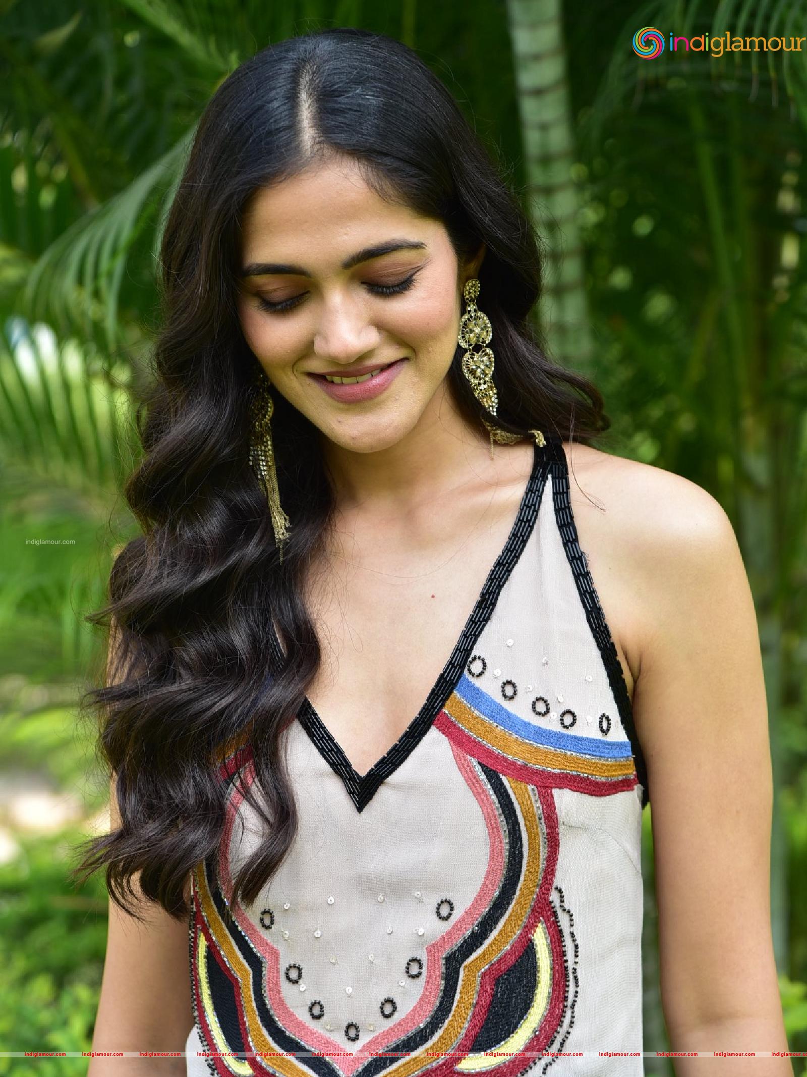 Simran Choudhary Actress hd photo