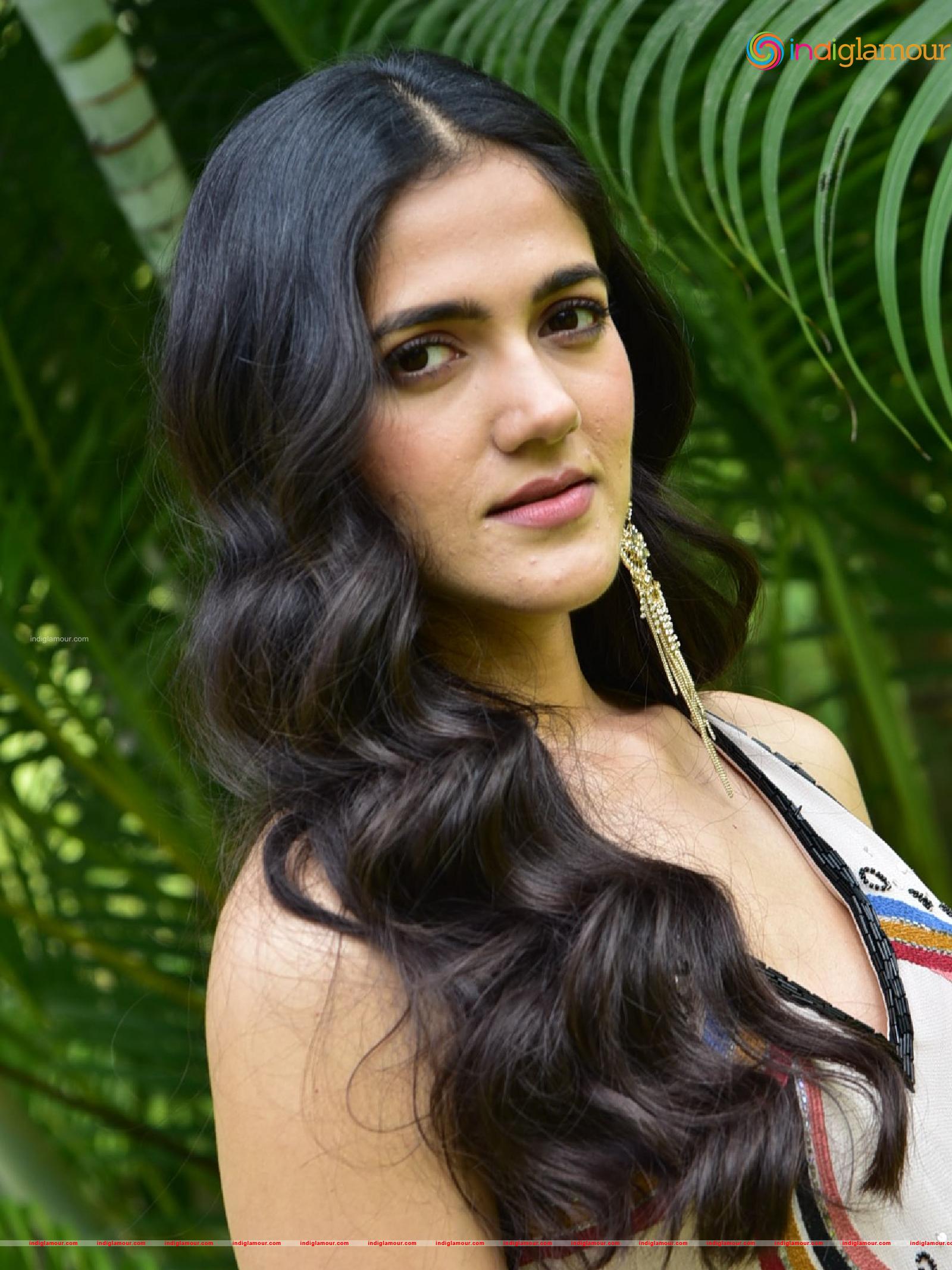 Simran Choudhary Actress hd photo