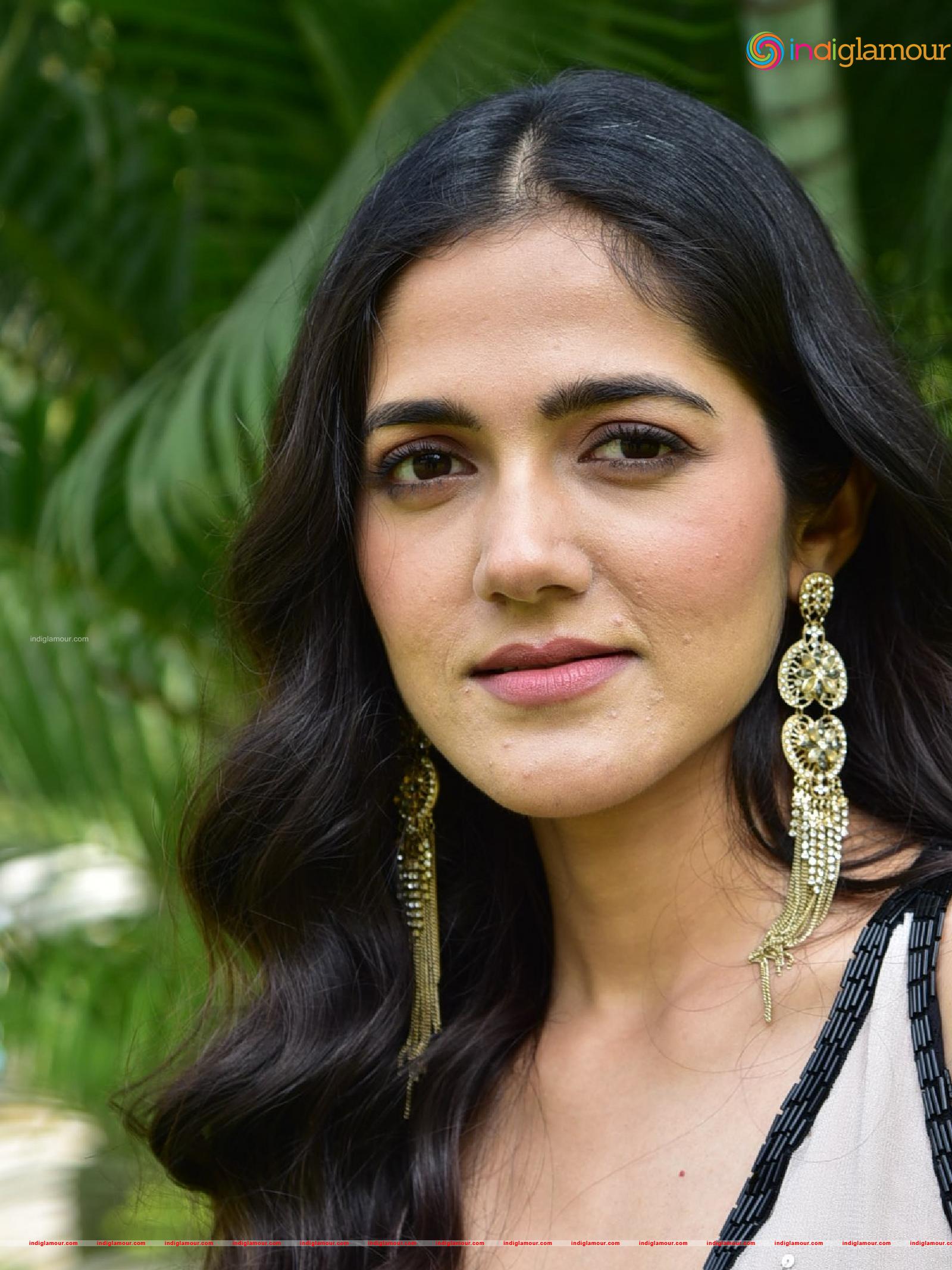 Simran Choudhary Actress hd photo