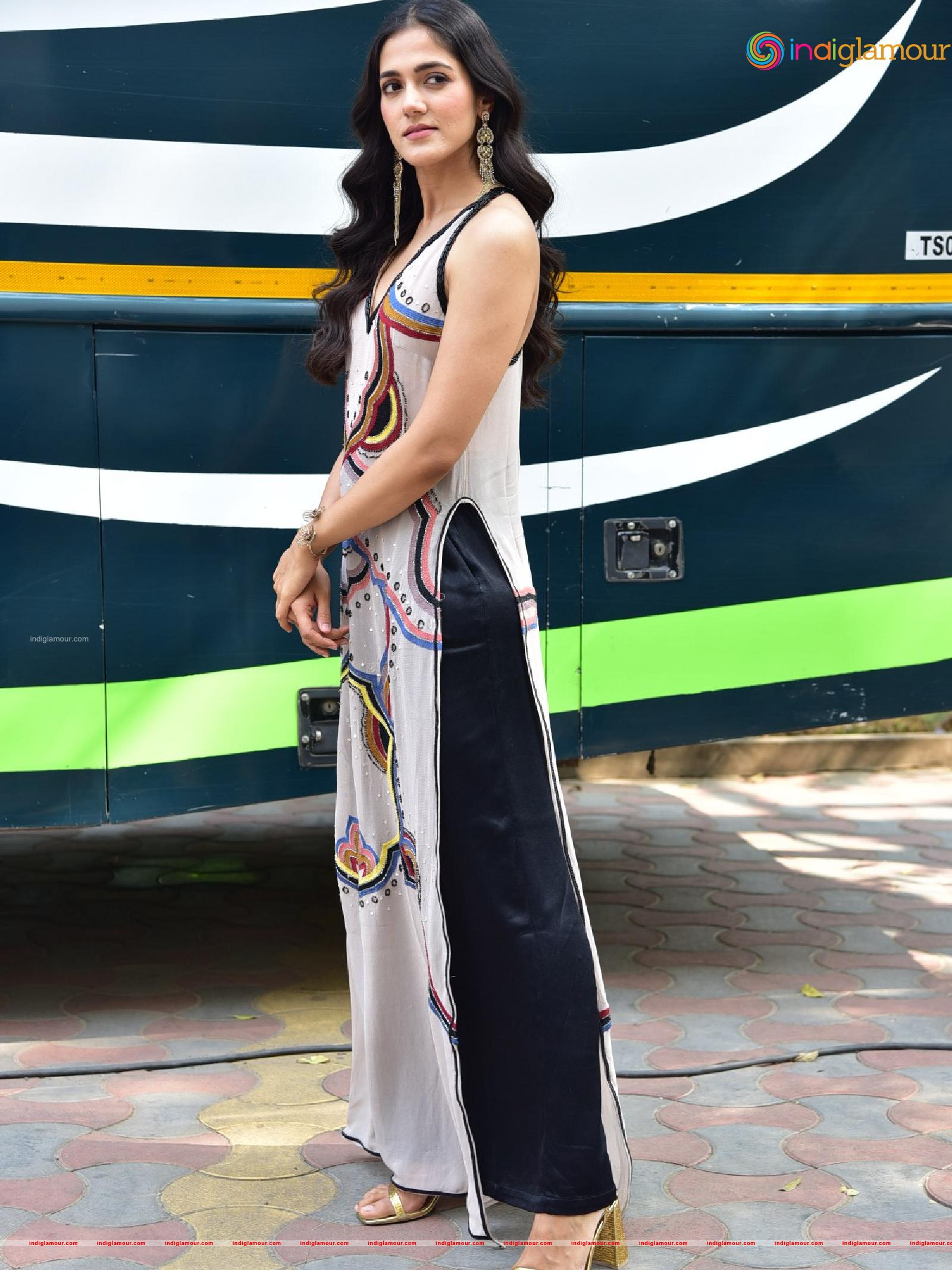 Simran Choudhary Actress hd photo