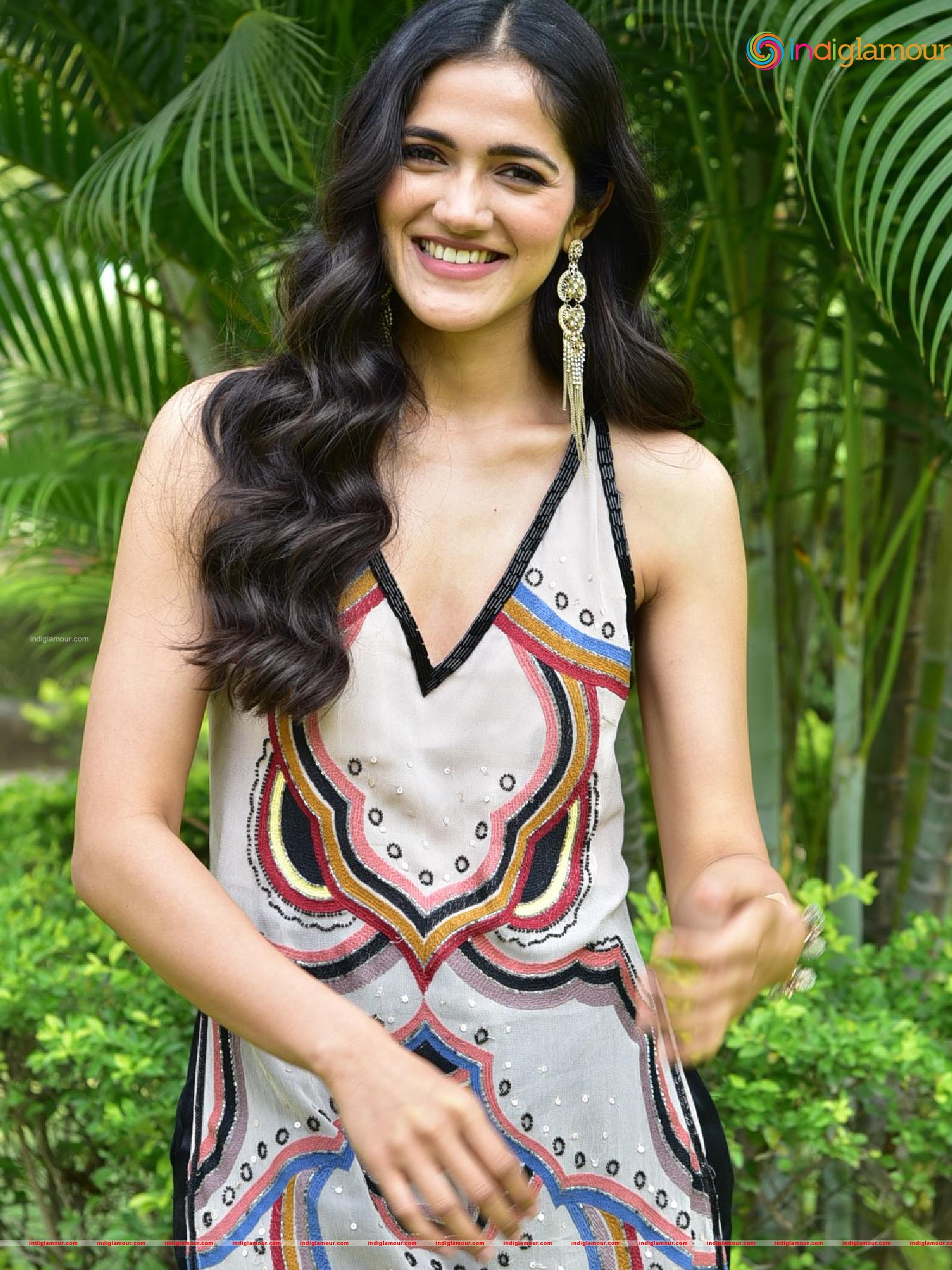 Simran Choudhary Actress hd photo