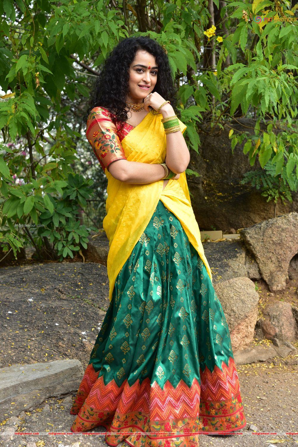 Apsara Rani Actress hd photo