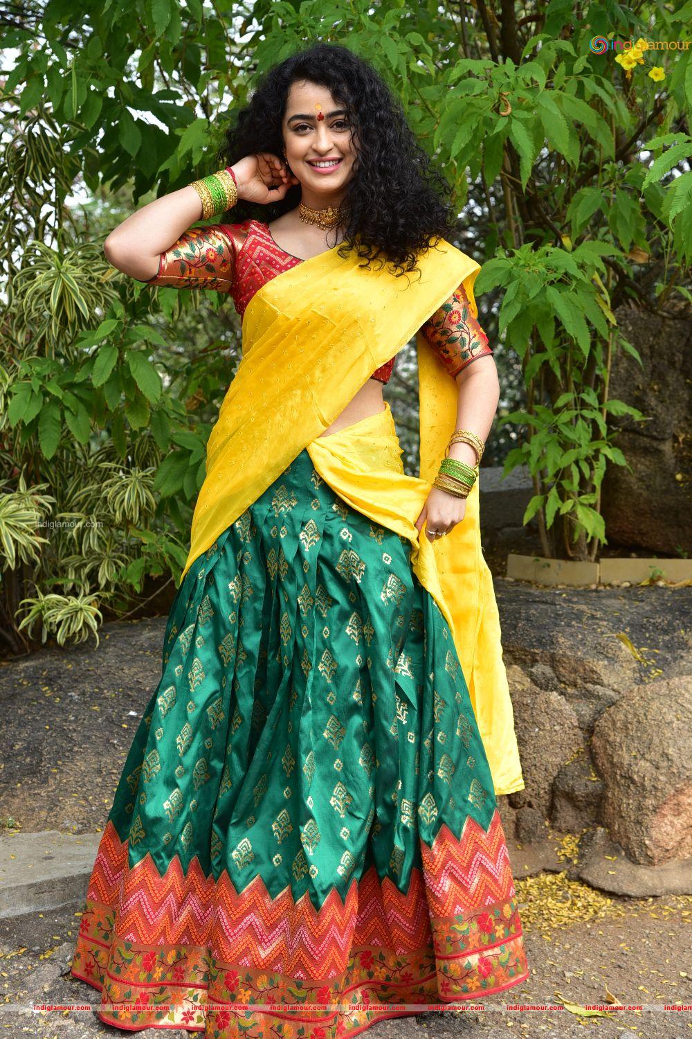 Apsara Rani Actress hd photo