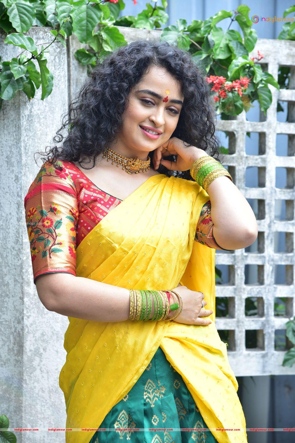 Apsara Rani Actress hd photo