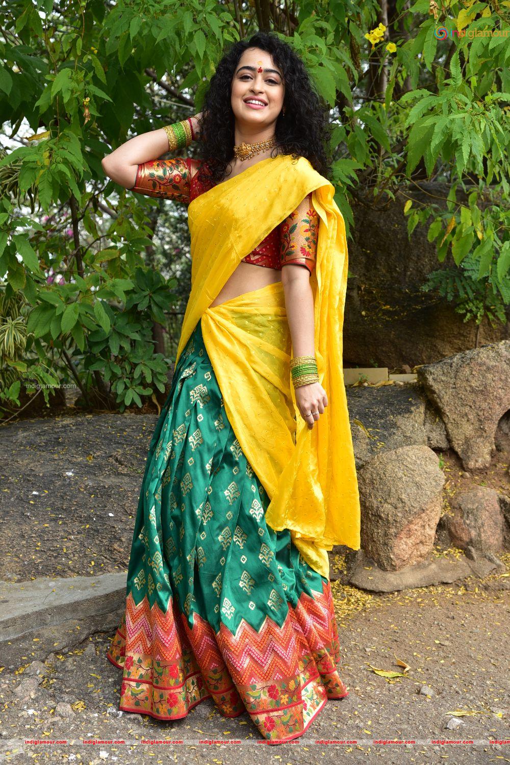 Apsara Rani Actress hd photo