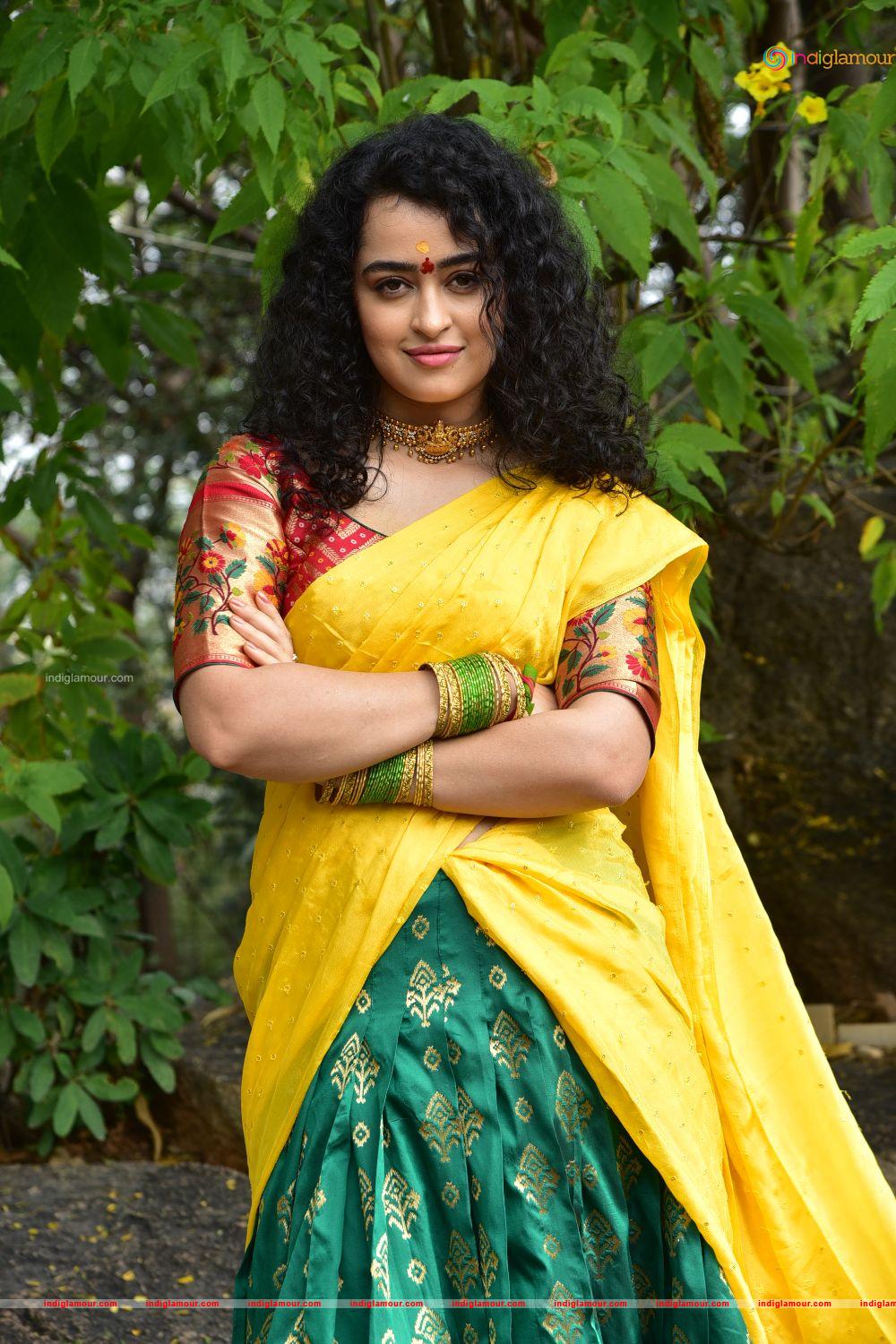 Apsara Rani Actress hd photo