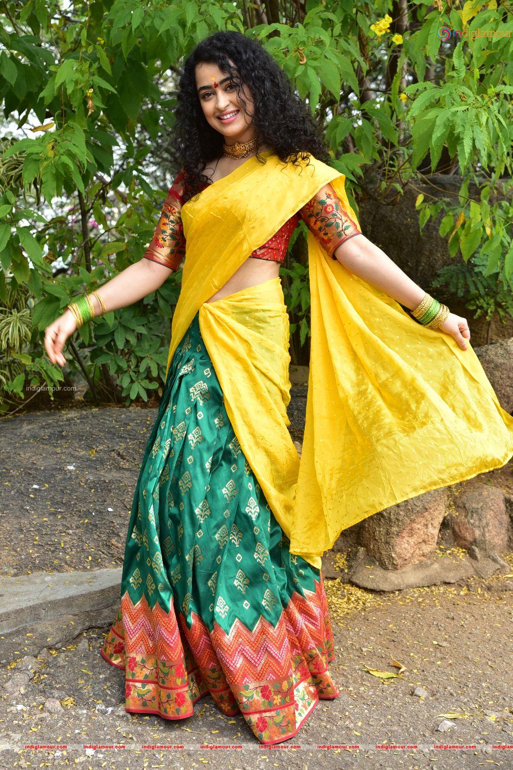 Apsara Rani Actress hd photo