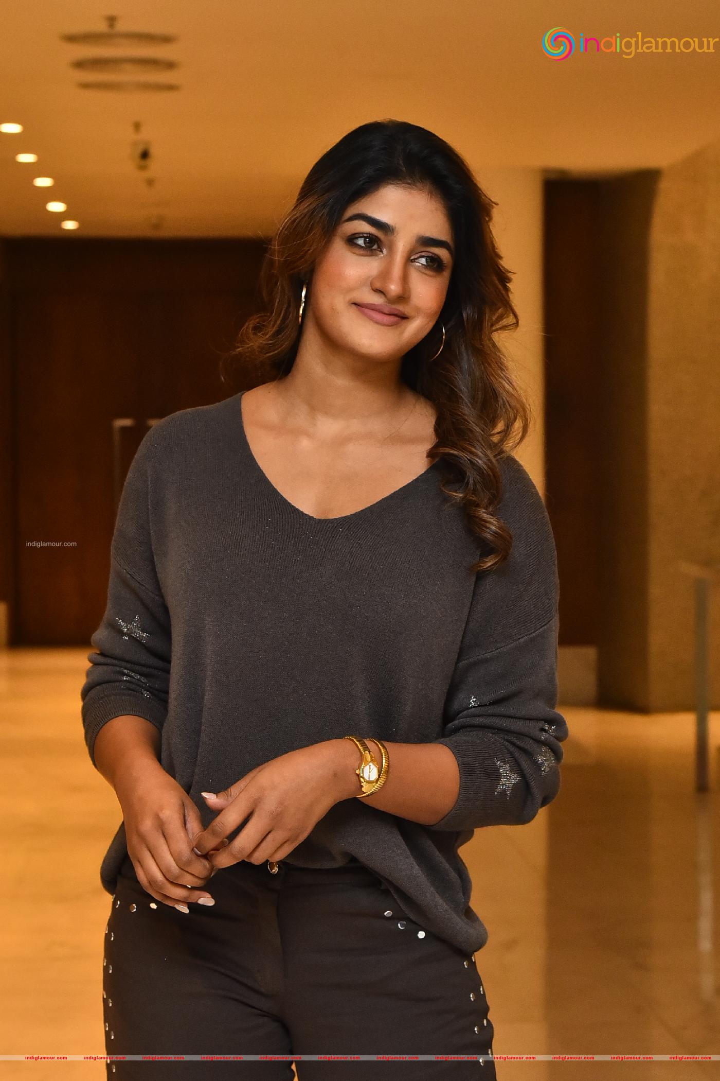 Dimple Hayathi Actress hd photo
