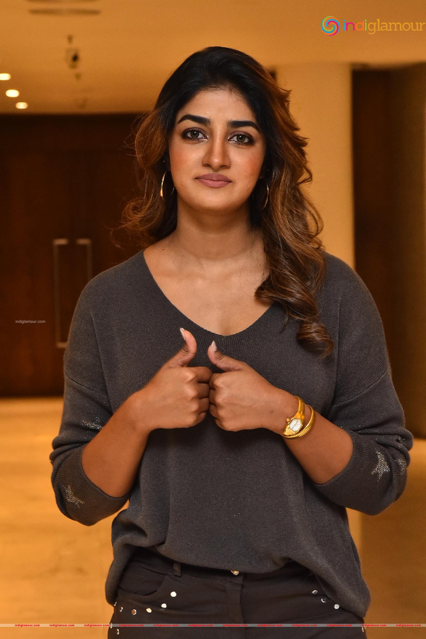 Dimple Hayathi