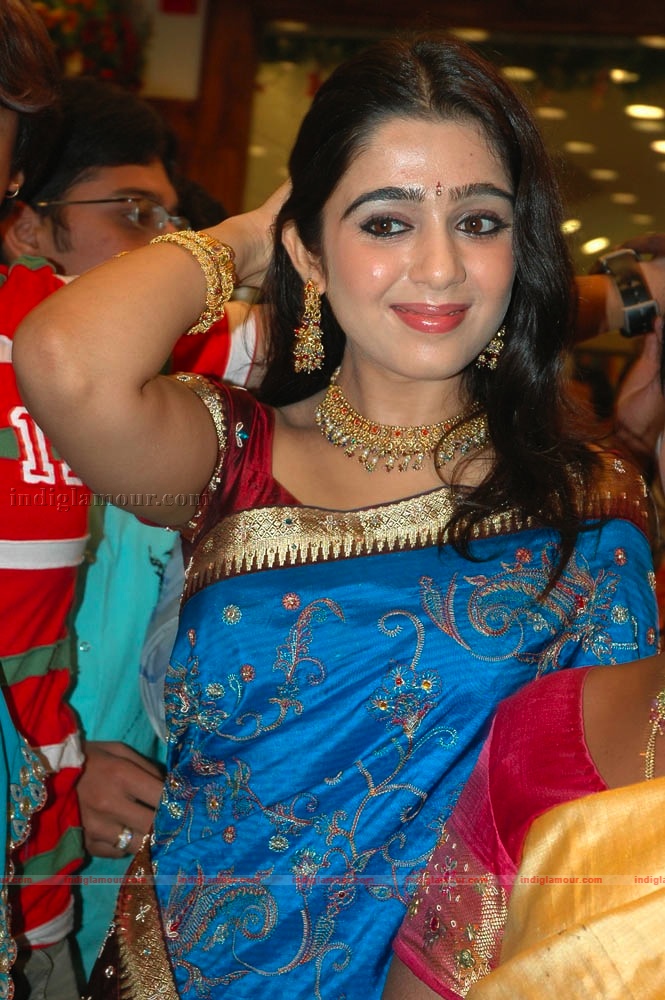 Charmi Photos Actress hd photo