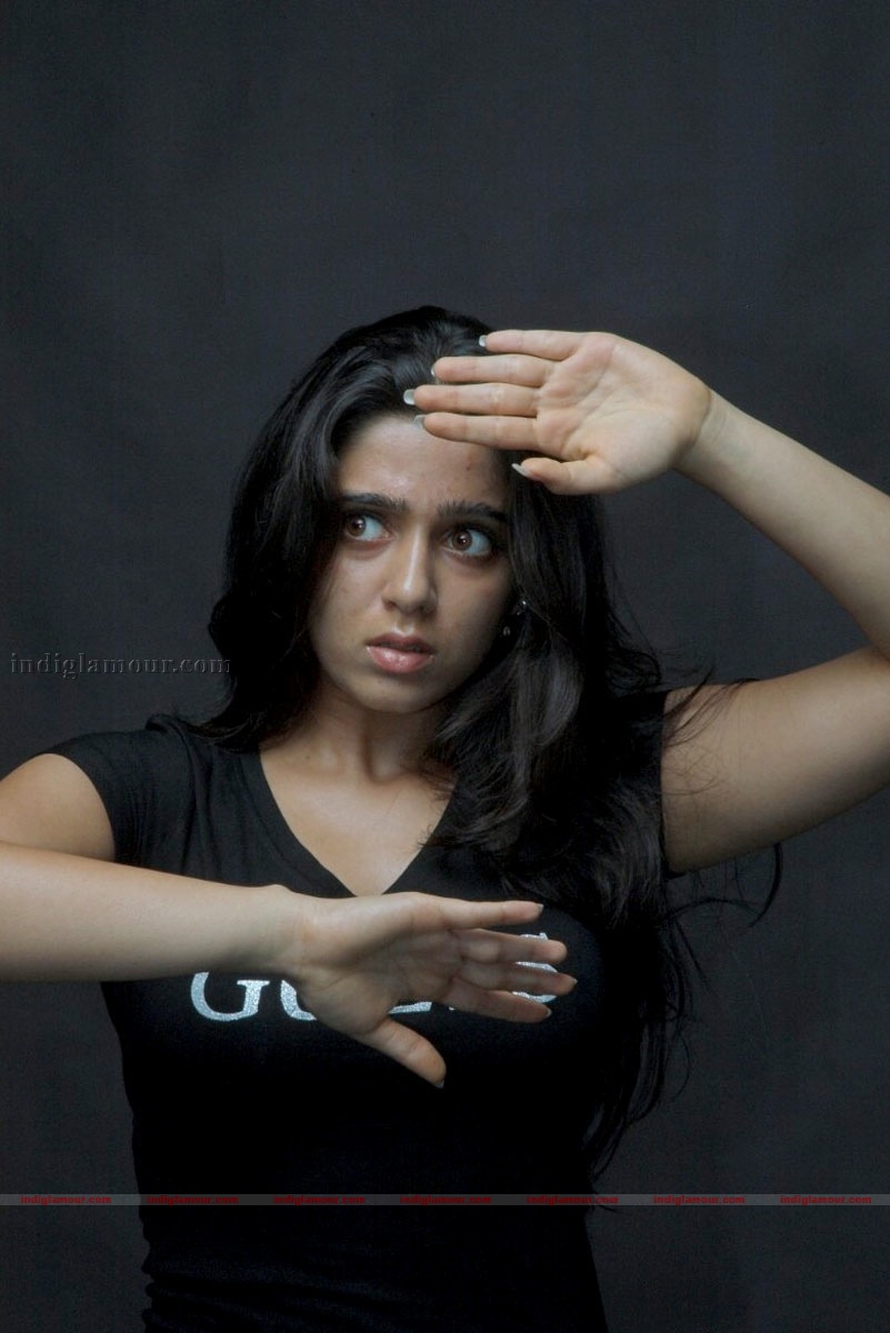 Charmi Photos Actress hd photo