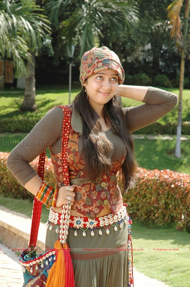 Charmi Photos Actress hd photo