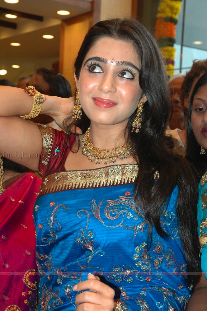 Charmi Photos Actress hd photo