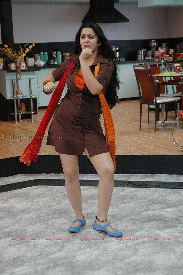 Charmi Photos Actress hd photo